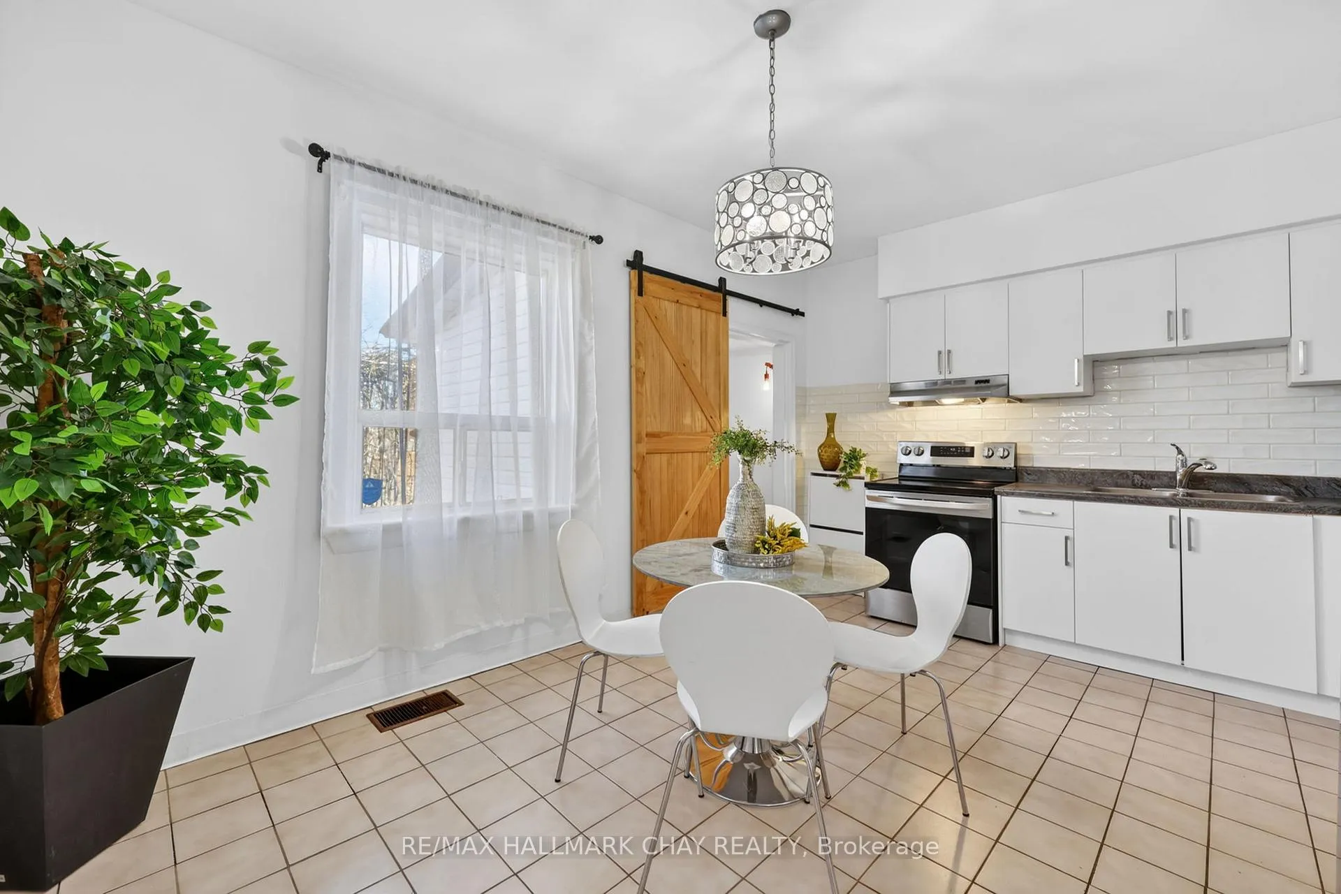 Photo 14 of 78 Clovelly Avenue, Toronto, Oakwood Village — HOMEH
