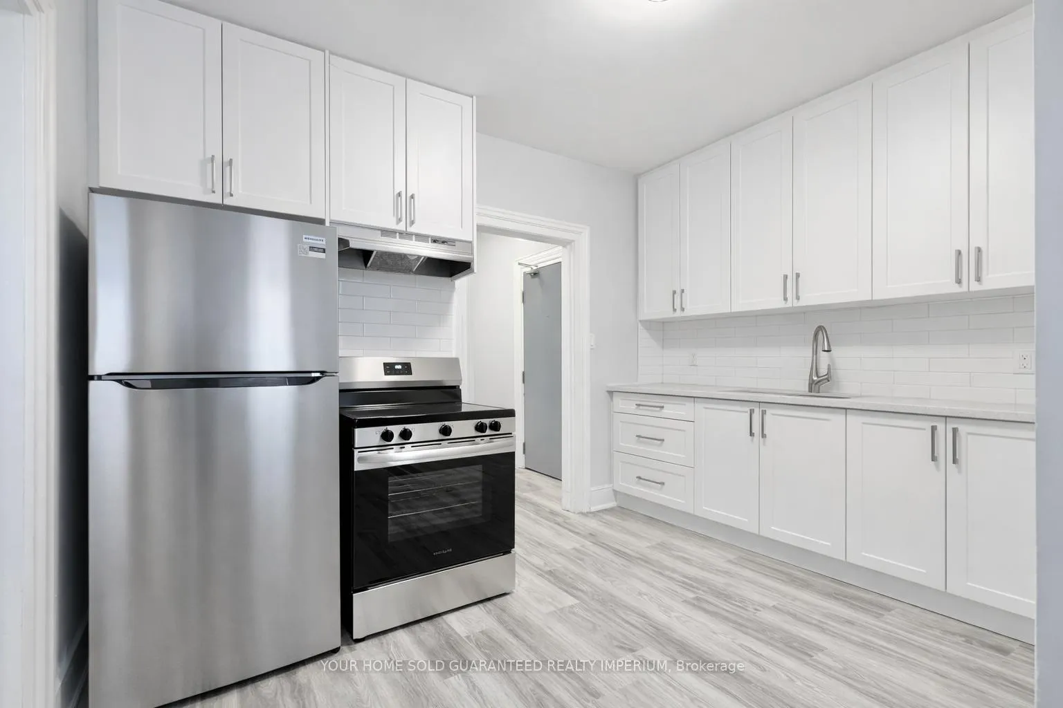 Front of Unit 2, 33 Ontario Street