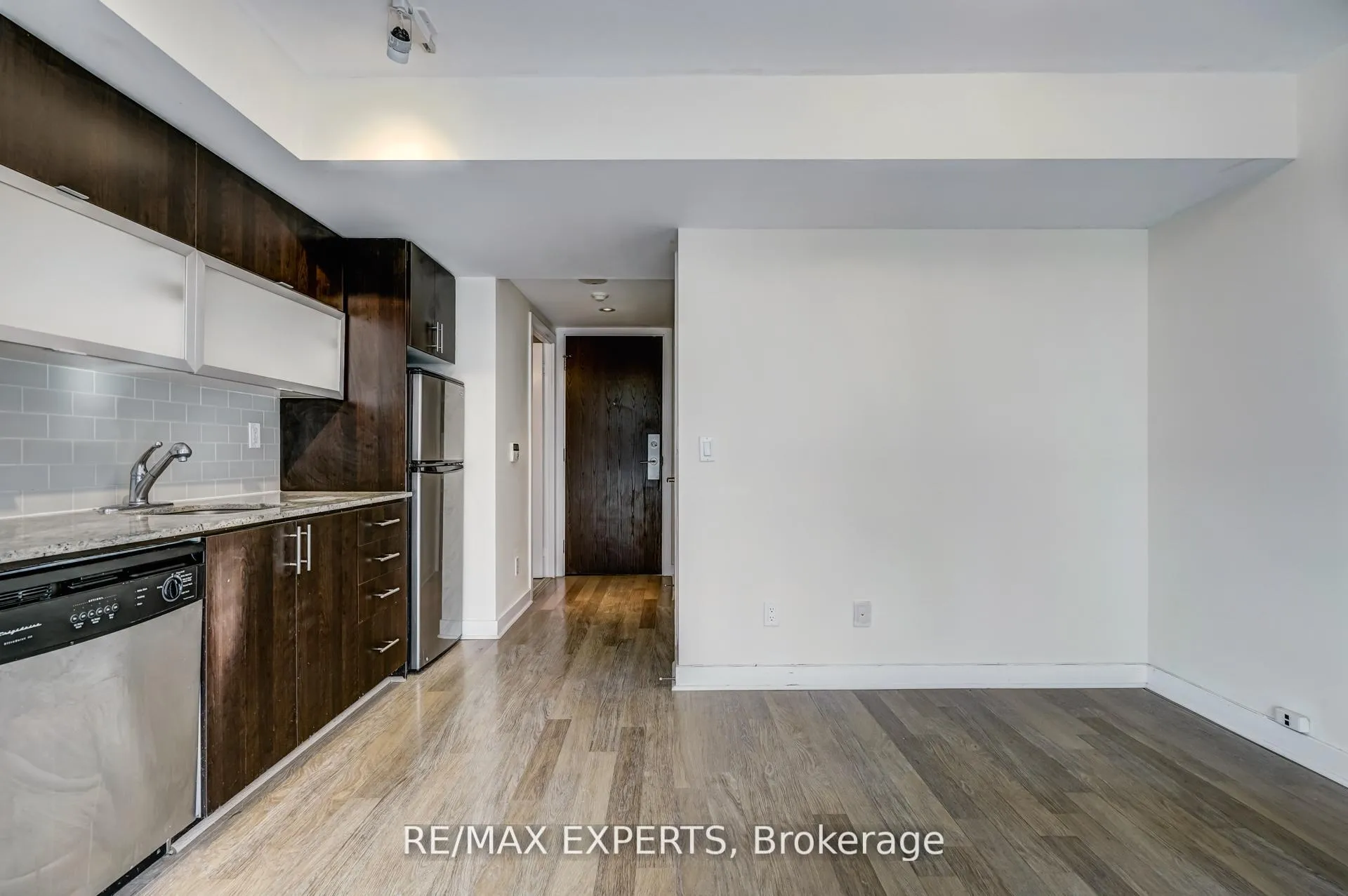 Photo 4 of Unit 801, 80 Western Battery Road, Toronto, Niagara — HOMEH