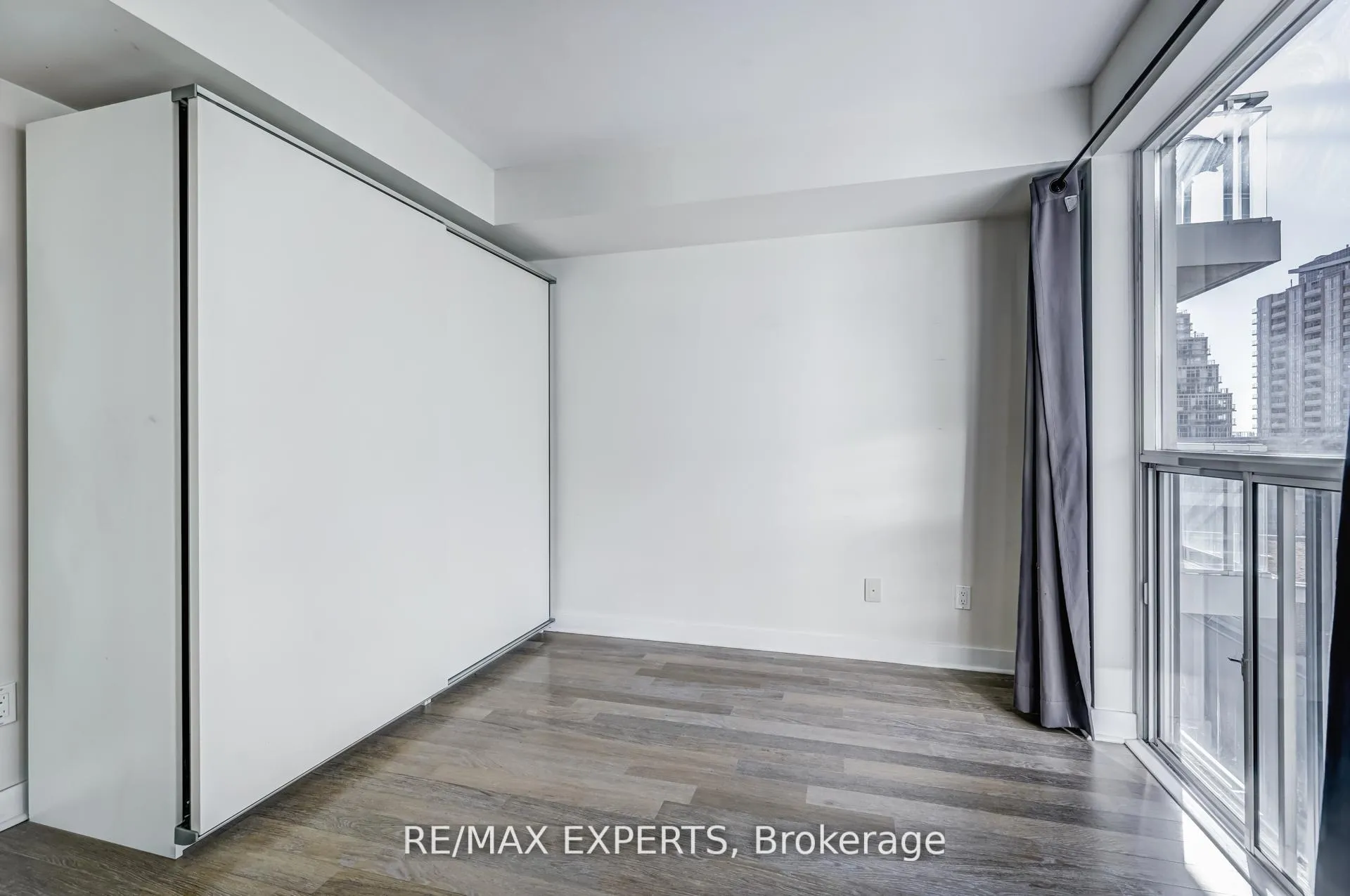 Photo 9 of Unit 801, 80 Western Battery Road, Toronto, Niagara — HOMEH