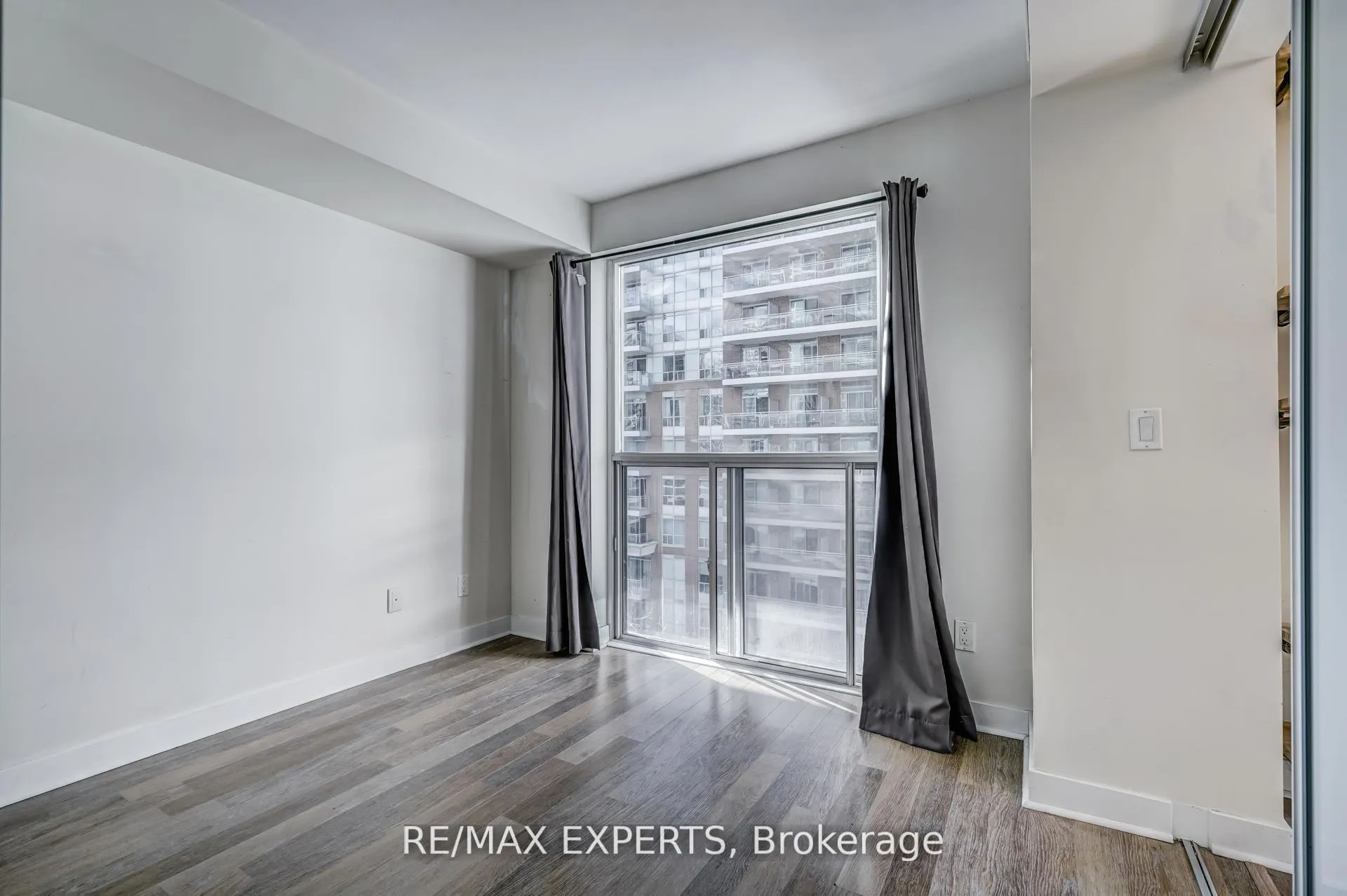 Photo 11 of Unit 801, 80 Western Battery Road, Toronto, Niagara — HOMEH