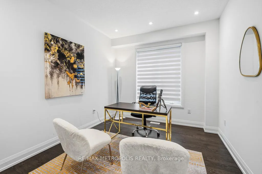 Photo 14 of 42 Blenheim Circle, Whitby, Rural Whitby — HOMEH