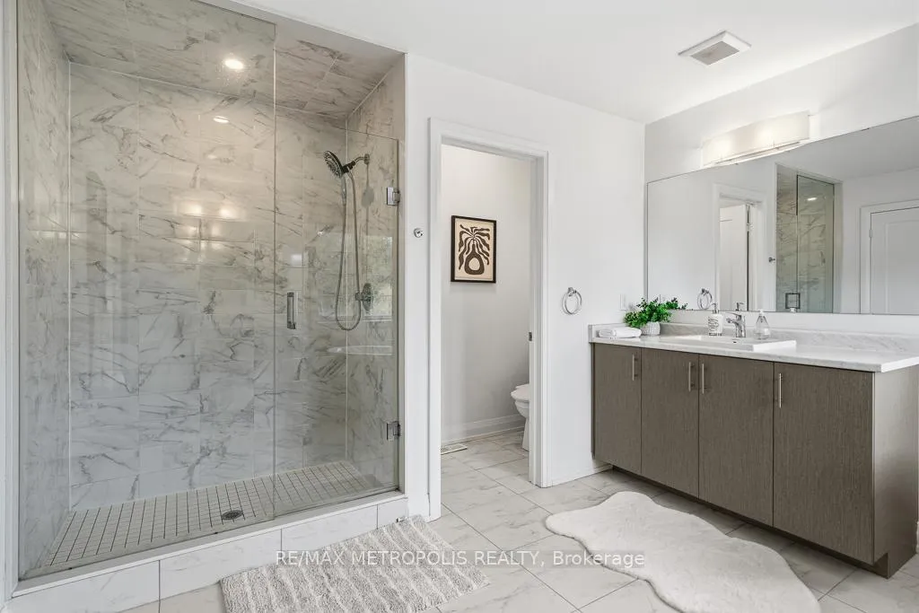 Photo 19 of 42 Blenheim Circle, Whitby, Rural Whitby — HOMEH
