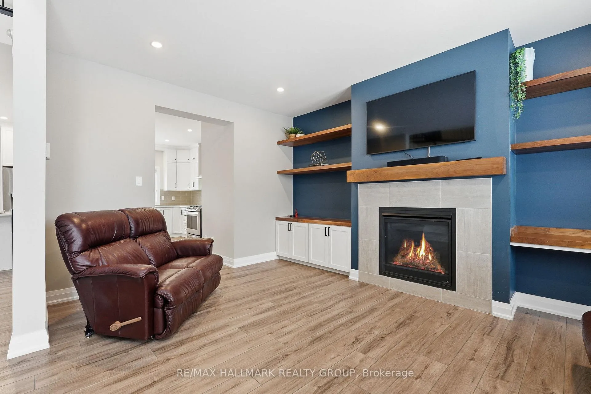 Photo 8 of 1212 Avignong Street, Russell, Embrun — HOMEH
