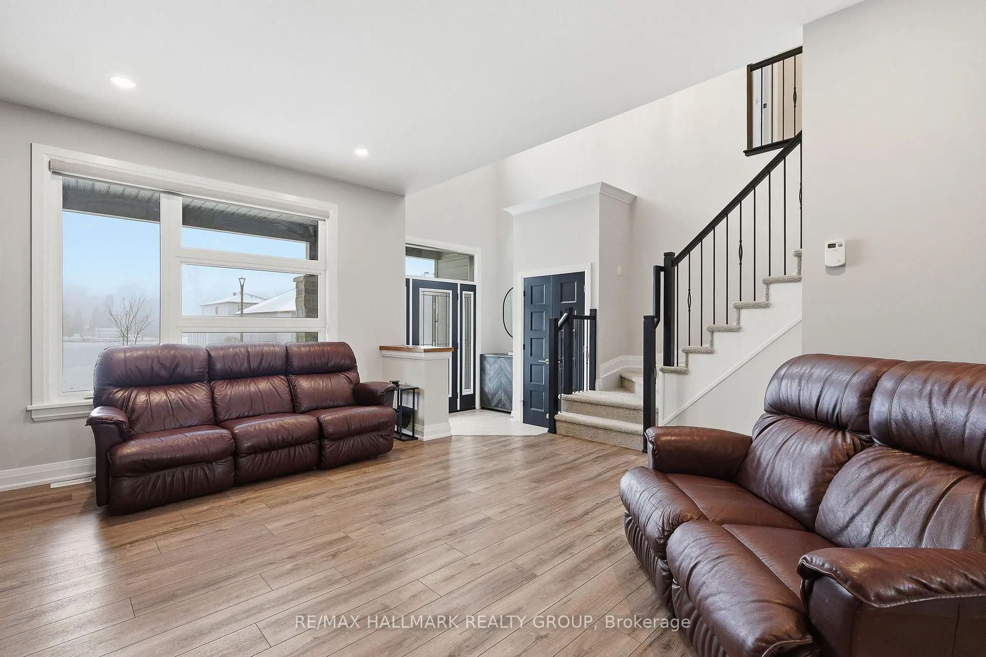 Photo 10 of 1212 Avignong Street, Russell, Embrun — HOMEH