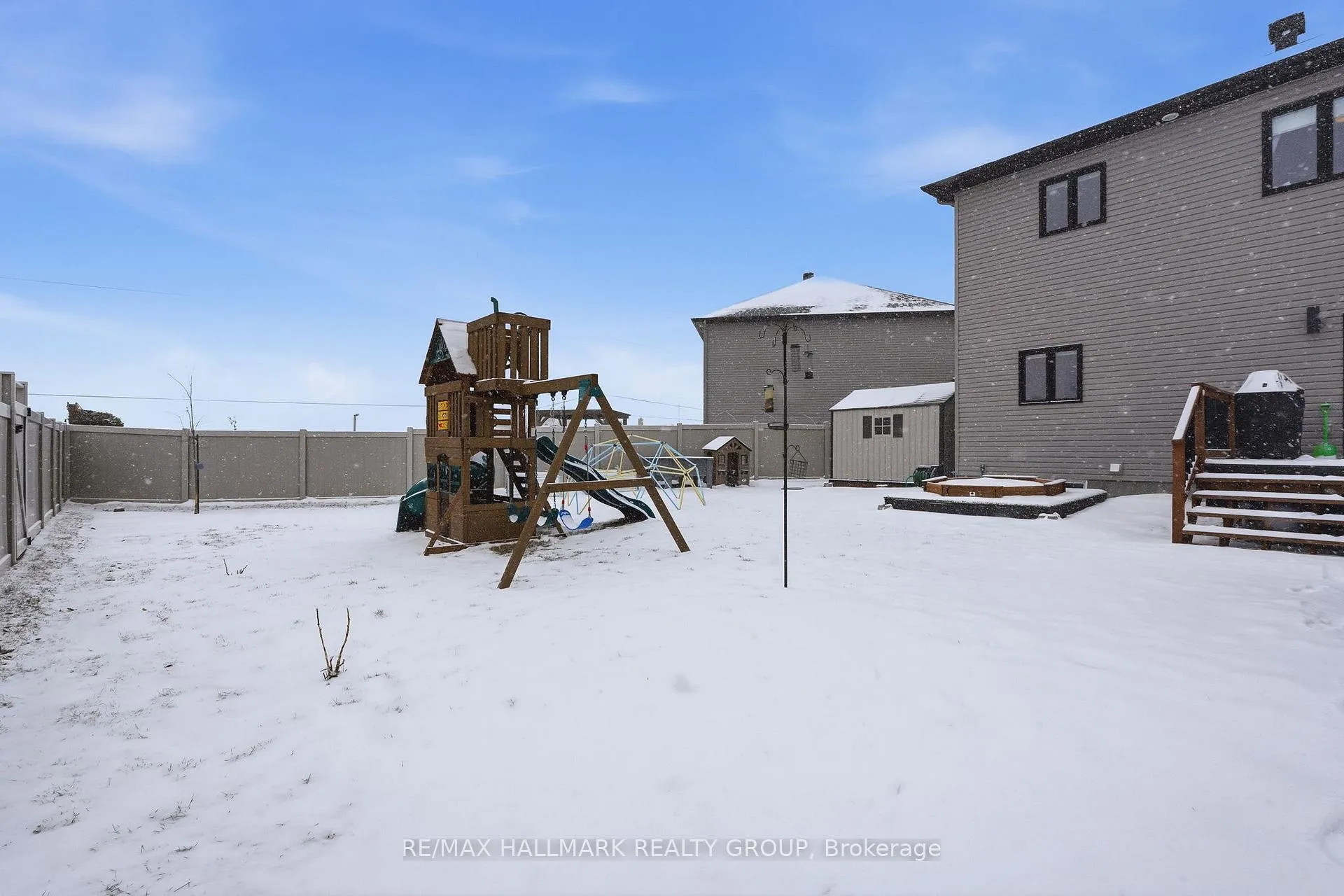 Photo 40 of 1212 Avignong Street, Russell, Embrun — HOMEH