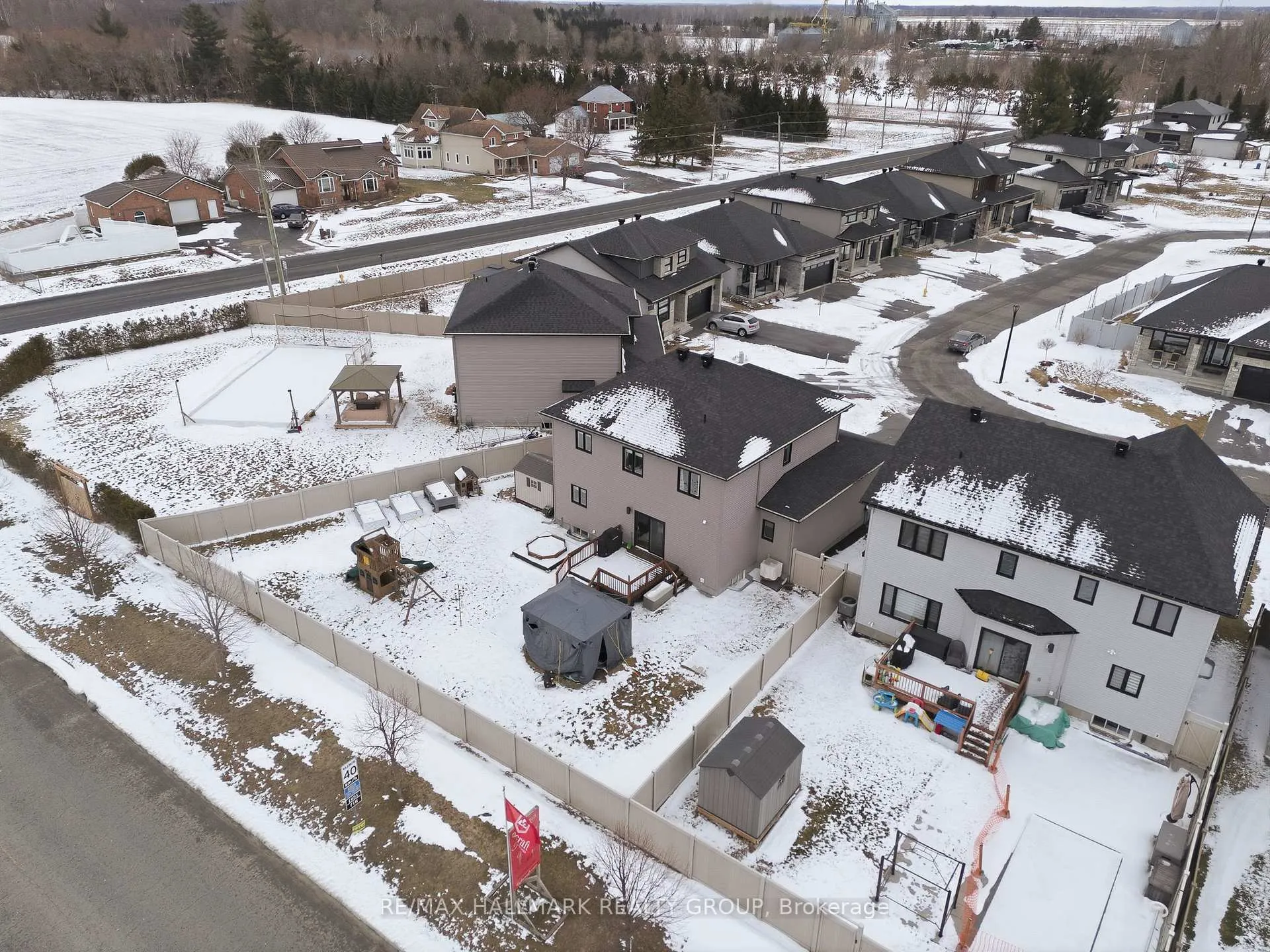 Photo 45 of 1212 Avignong Street, Russell, Embrun — HOMEH