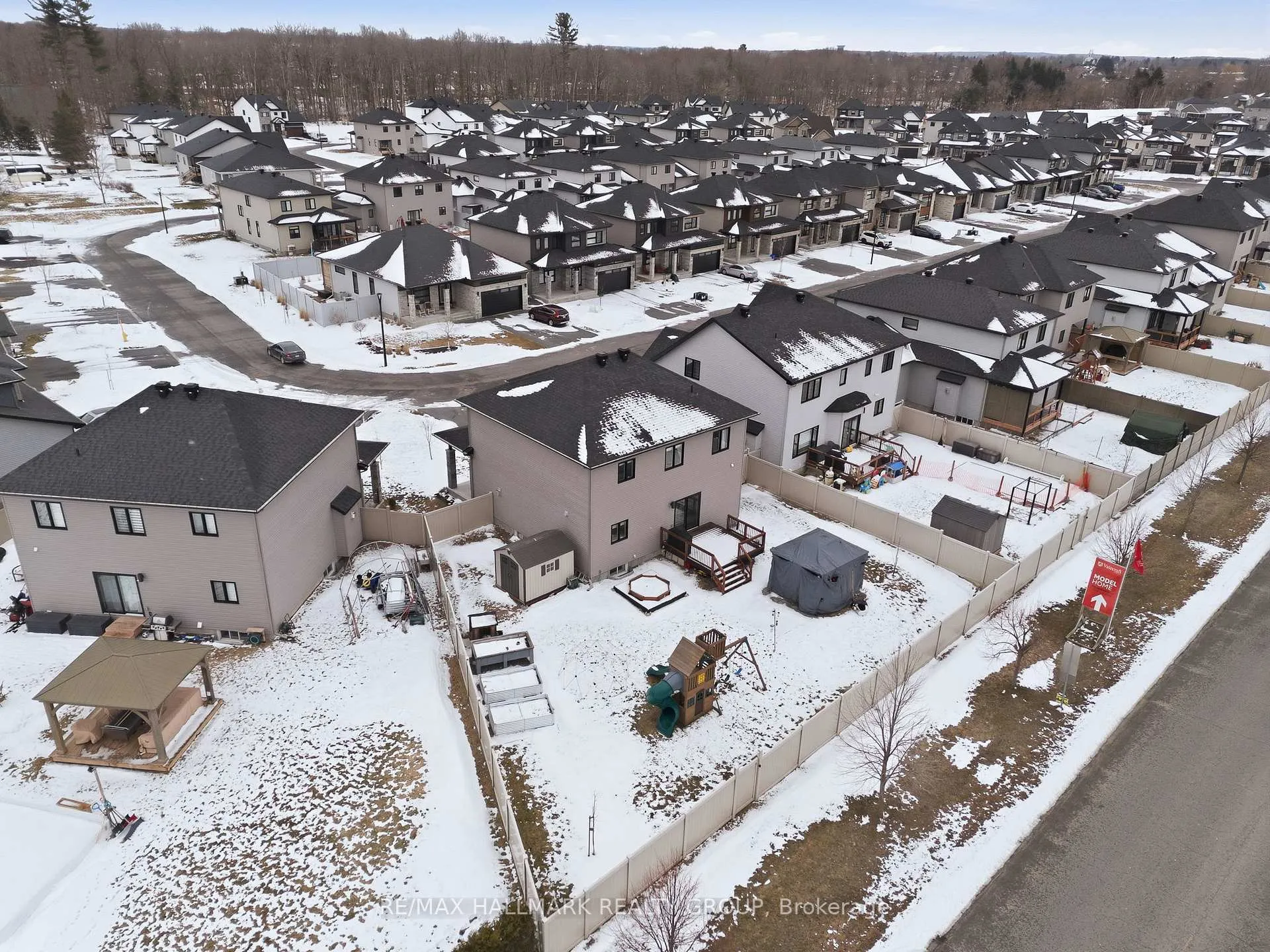 Photo 46 of 1212 Avignong Street, Russell, Embrun — HOMEH