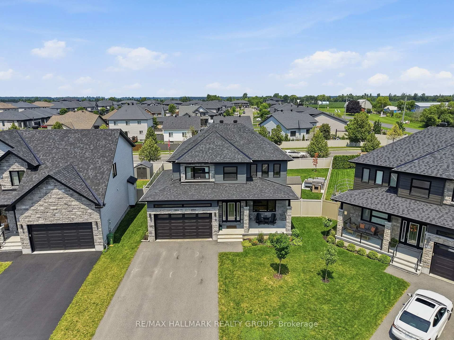 Photo 48 of 1212 Avignong Street, Russell, Embrun — HOMEH