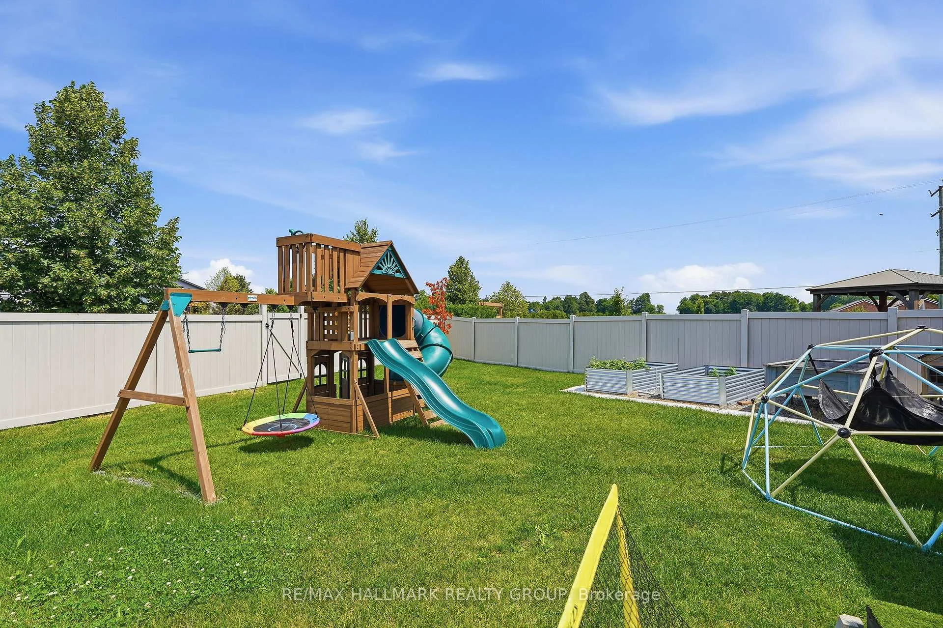 Photo 91 of 1212 Avignong Street, Russell, Embrun — HOMEH