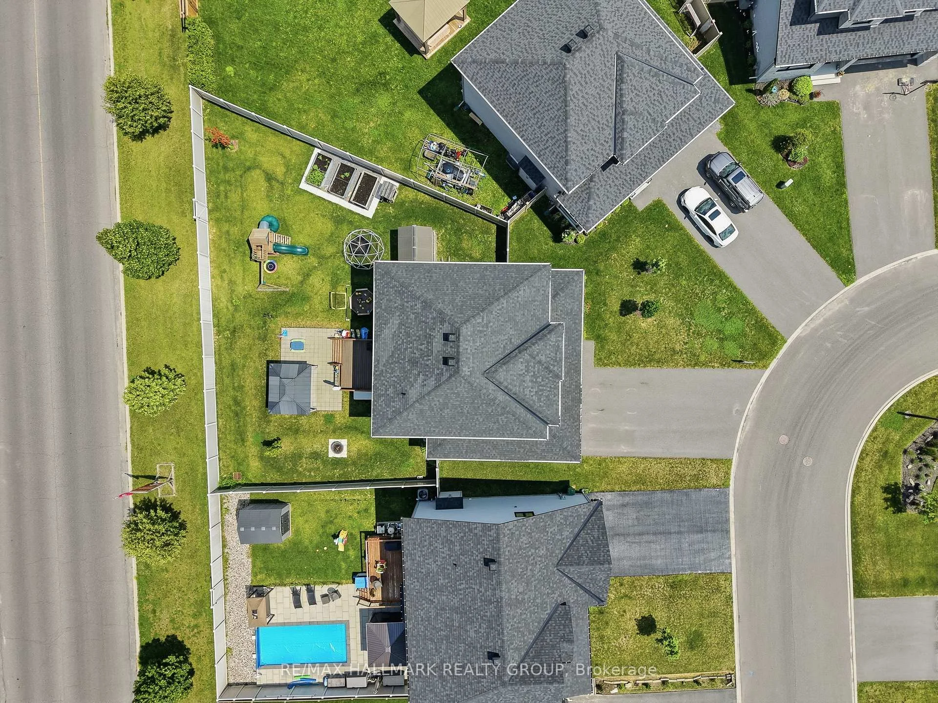 Photo 95 of 1212 Avignong Street, Russell, Embrun — HOMEH