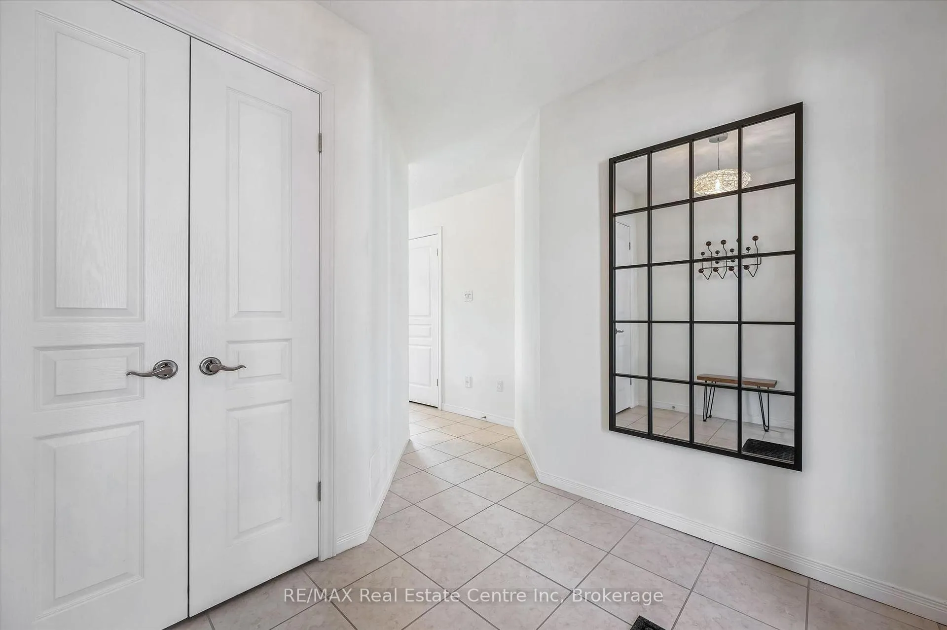 Photo 2 of Unit 27, 255 Summerfield Drive, Guelph, Pineridge/Westminster Woods — HOMEH