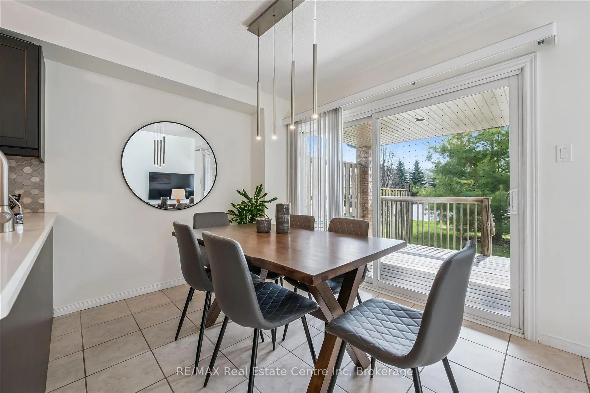Photo 5 of Unit 27, 255 Summerfield Drive, Guelph, Pineridge/Westminster Woods — HOMEH
