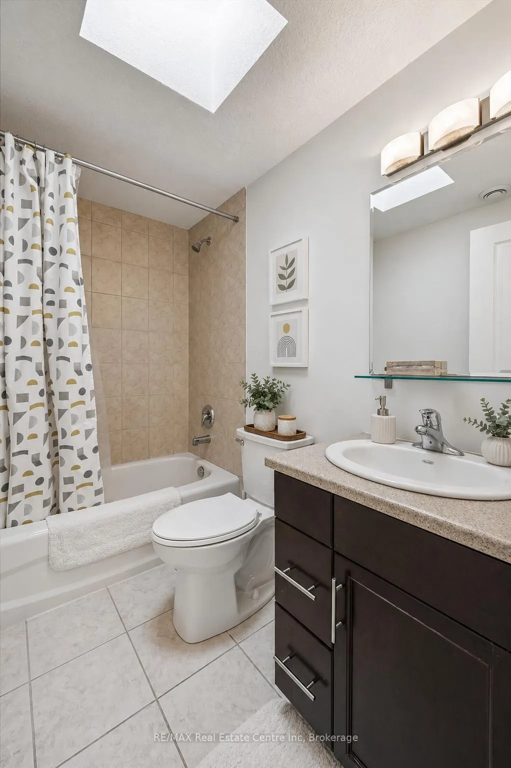 Photo 16 of Unit 27, 255 Summerfield Drive, Guelph, Pineridge/Westminster Woods — HOMEH