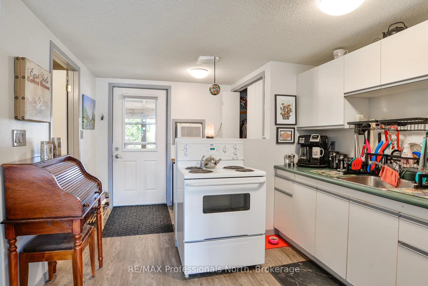 Photo 18 of 148 Park Road, Bracebridge, Macaulay — HOMEH