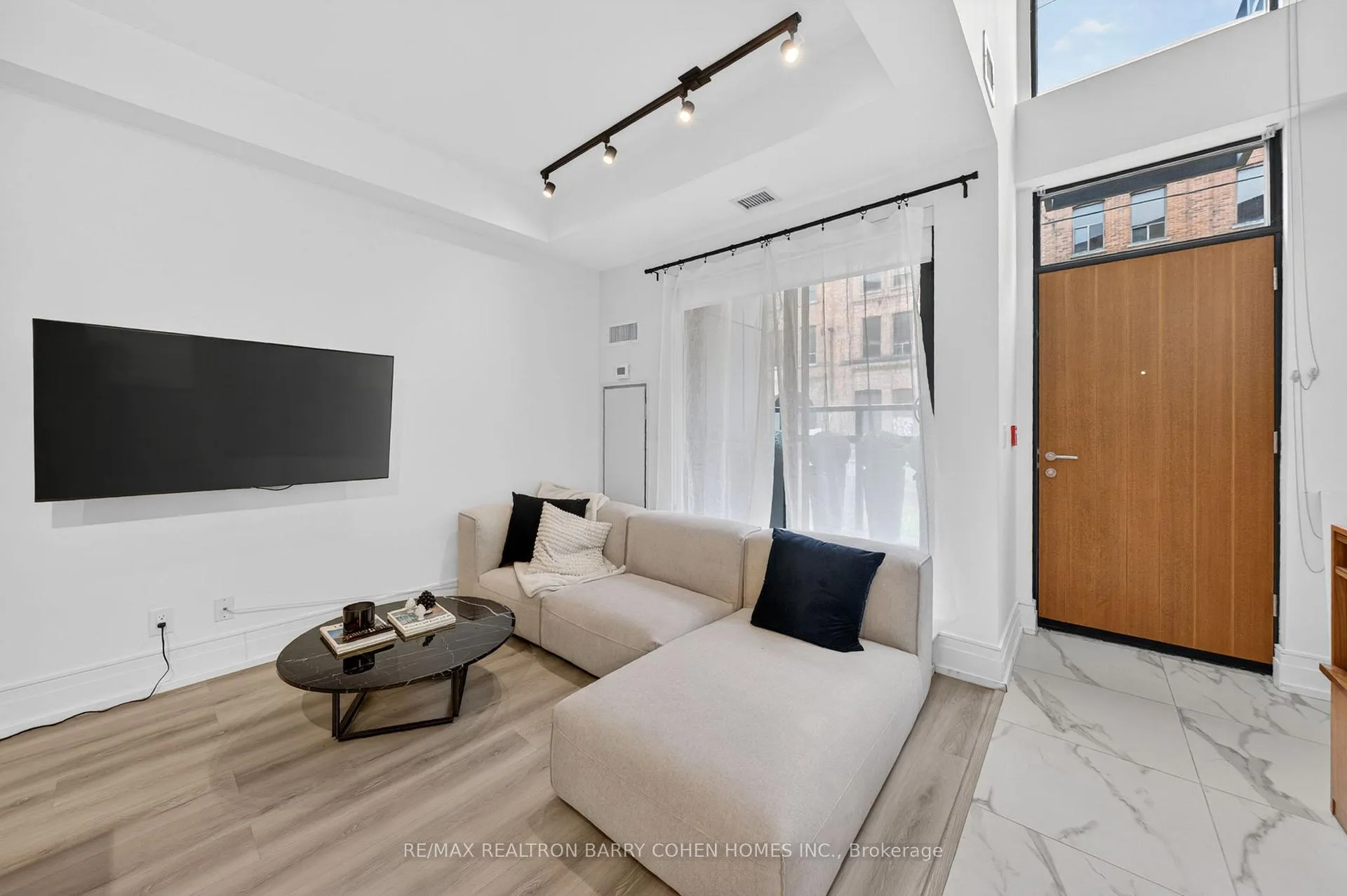 Photo 8 of Unit 107, 90 Niagara Street, Toronto, Niagara — HOMEH