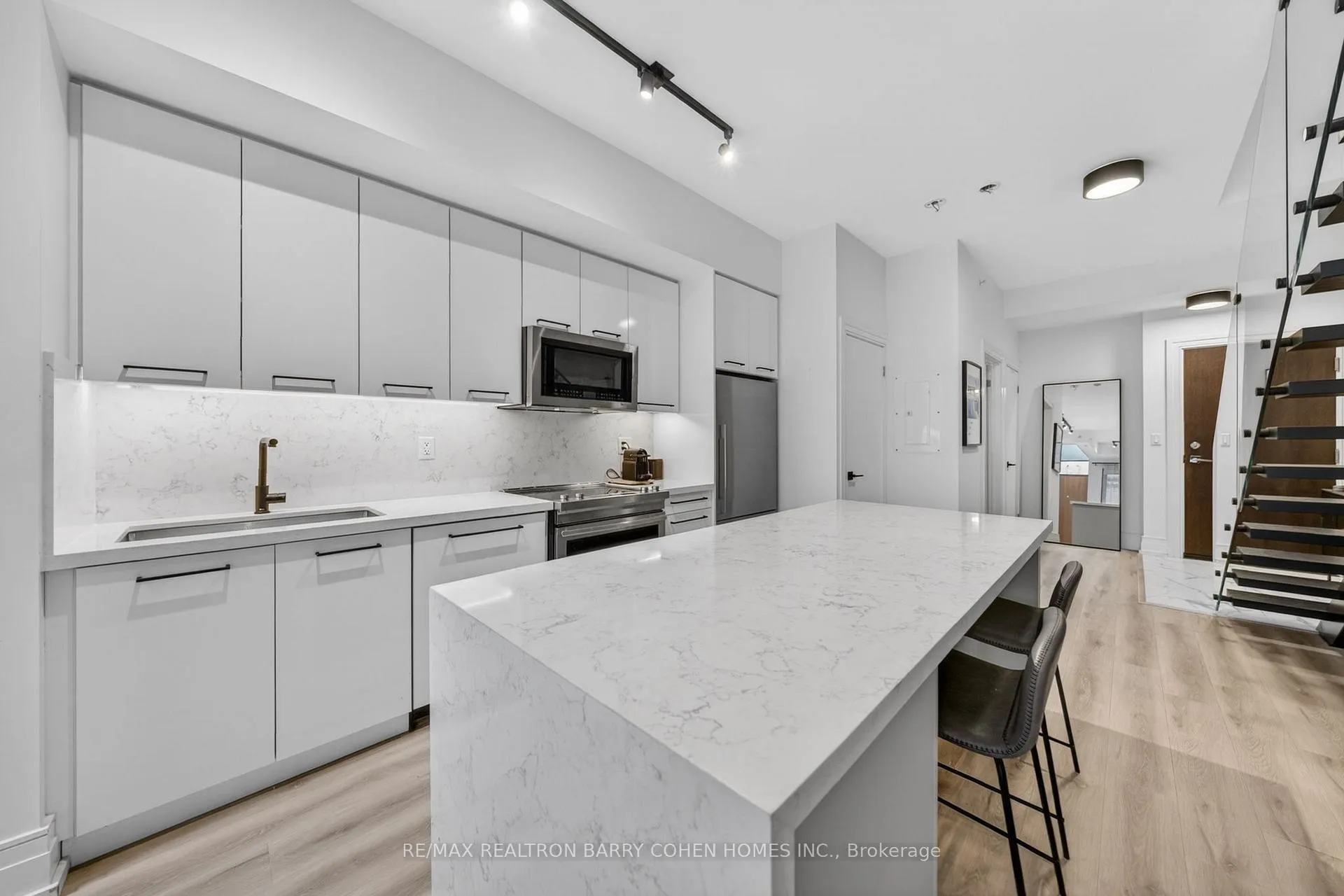 Photo 12 of Unit 107, 90 Niagara Street, Toronto, Niagara — HOMEH