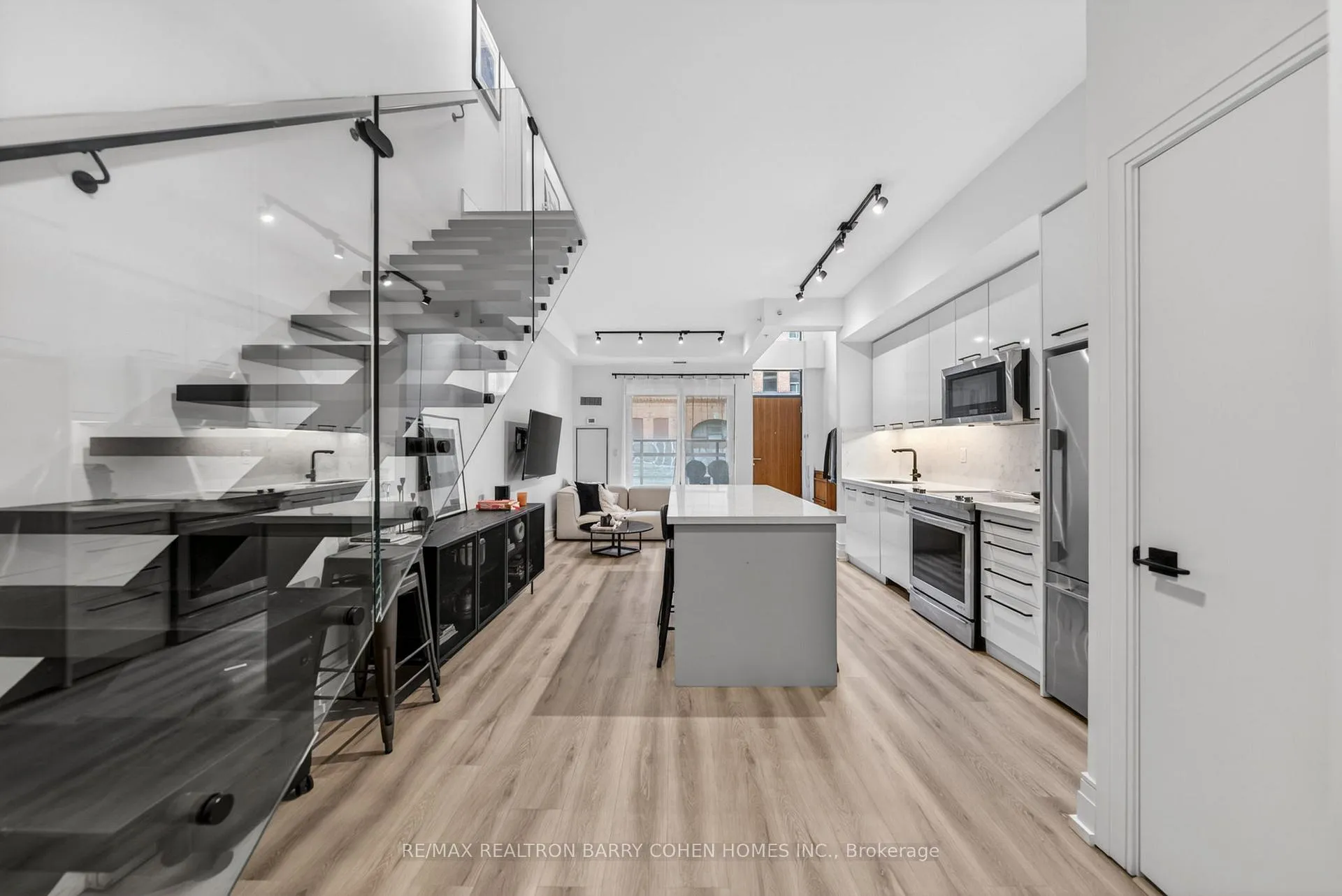 Photo 14 of Unit 107, 90 Niagara Street, Toronto, Niagara — HOMEH