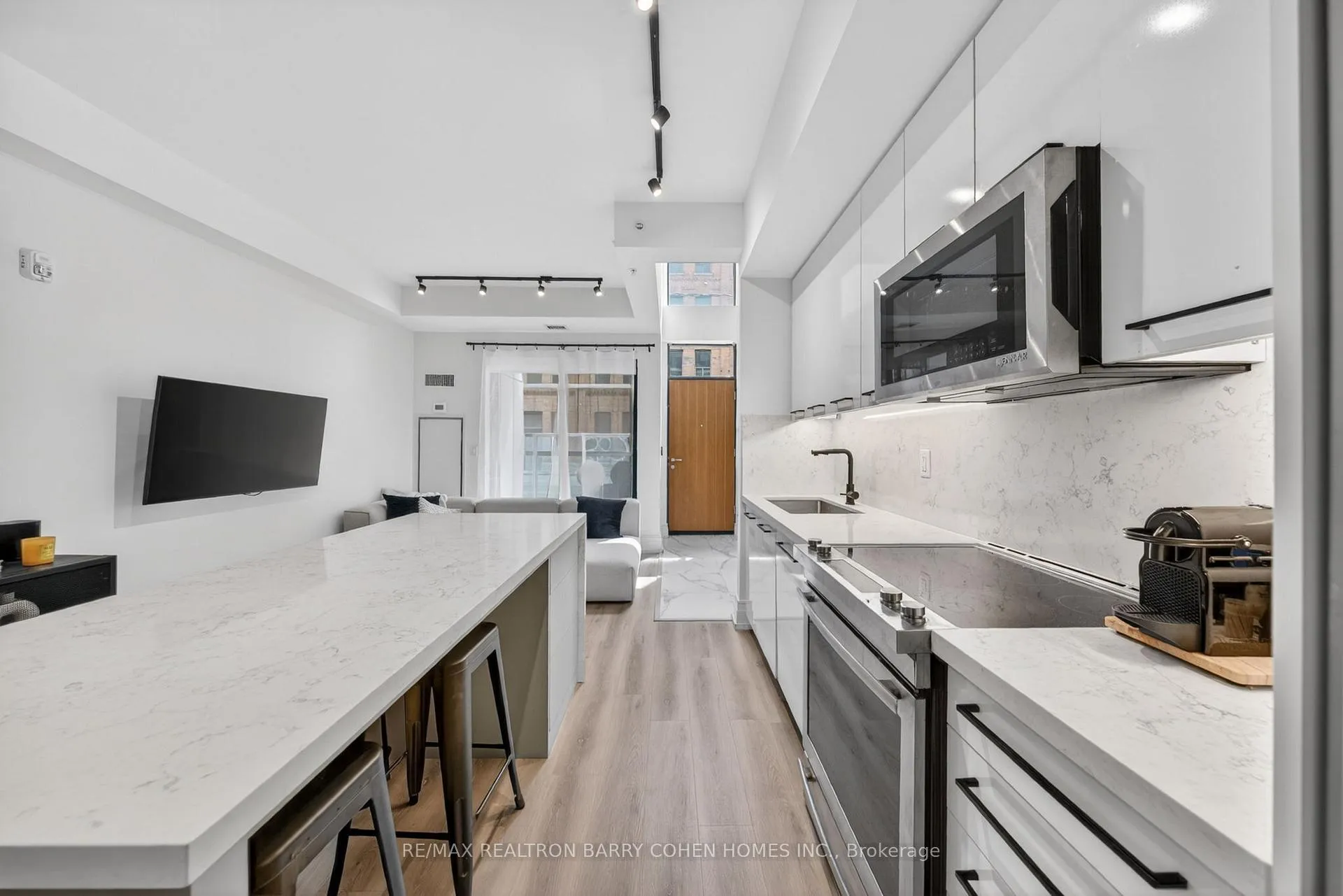 Photo 17 of Unit 107, 90 Niagara Street, Toronto, Niagara — HOMEH