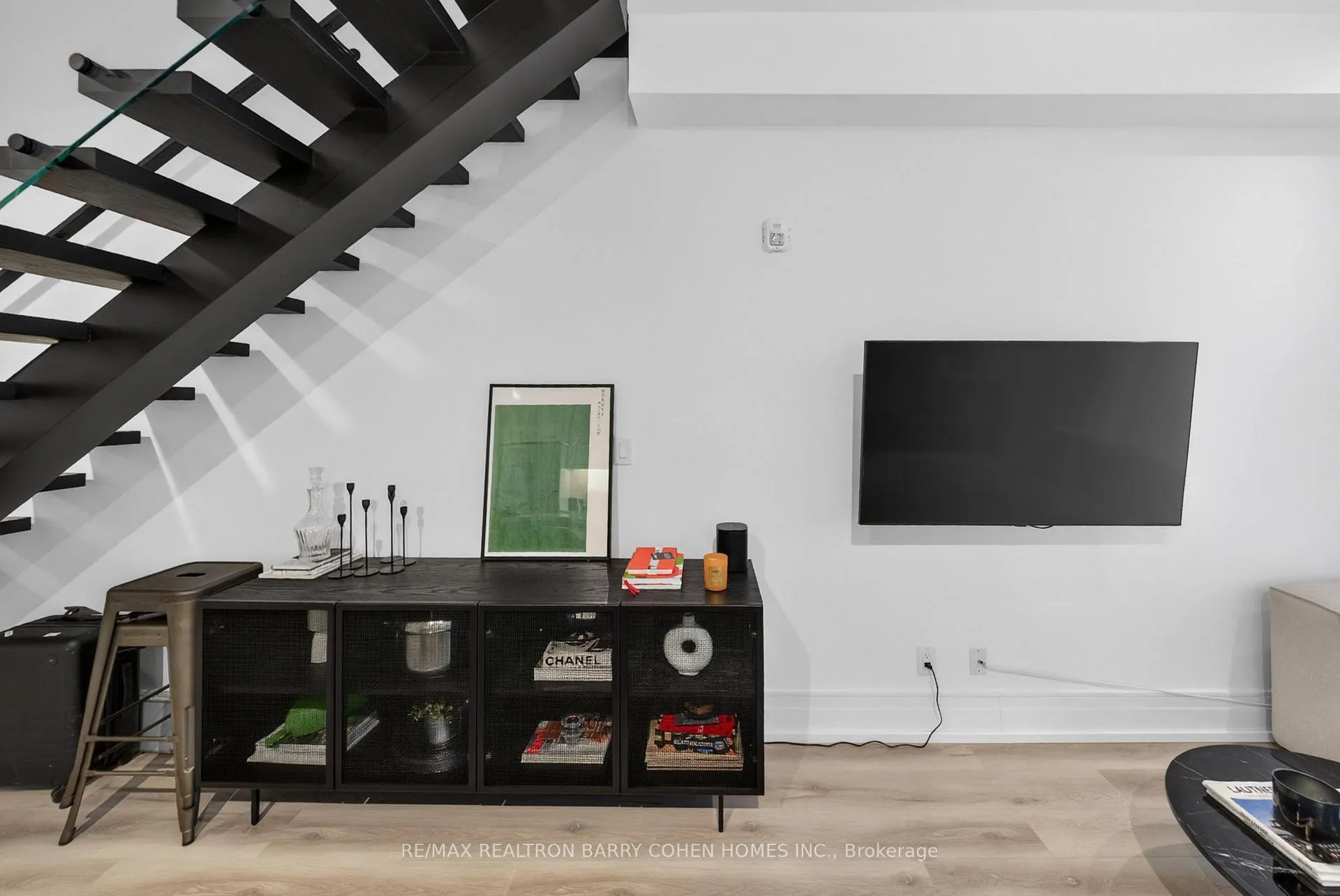 Photo 20 of Unit 107, 90 Niagara Street, Toronto, Niagara — HOMEH