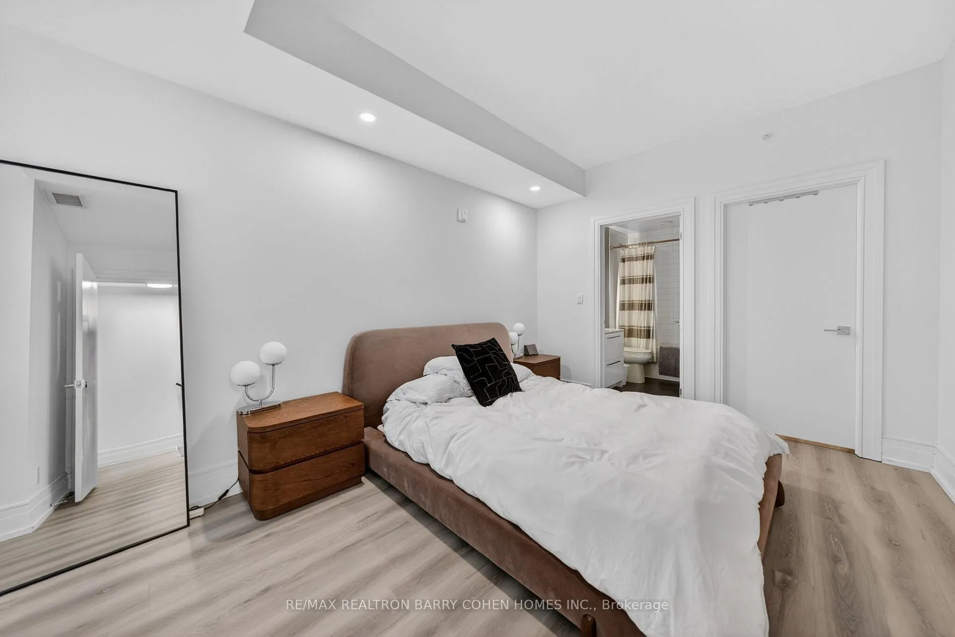 Photo 23 of Unit 107, 90 Niagara Street, Toronto, Niagara — HOMEH
