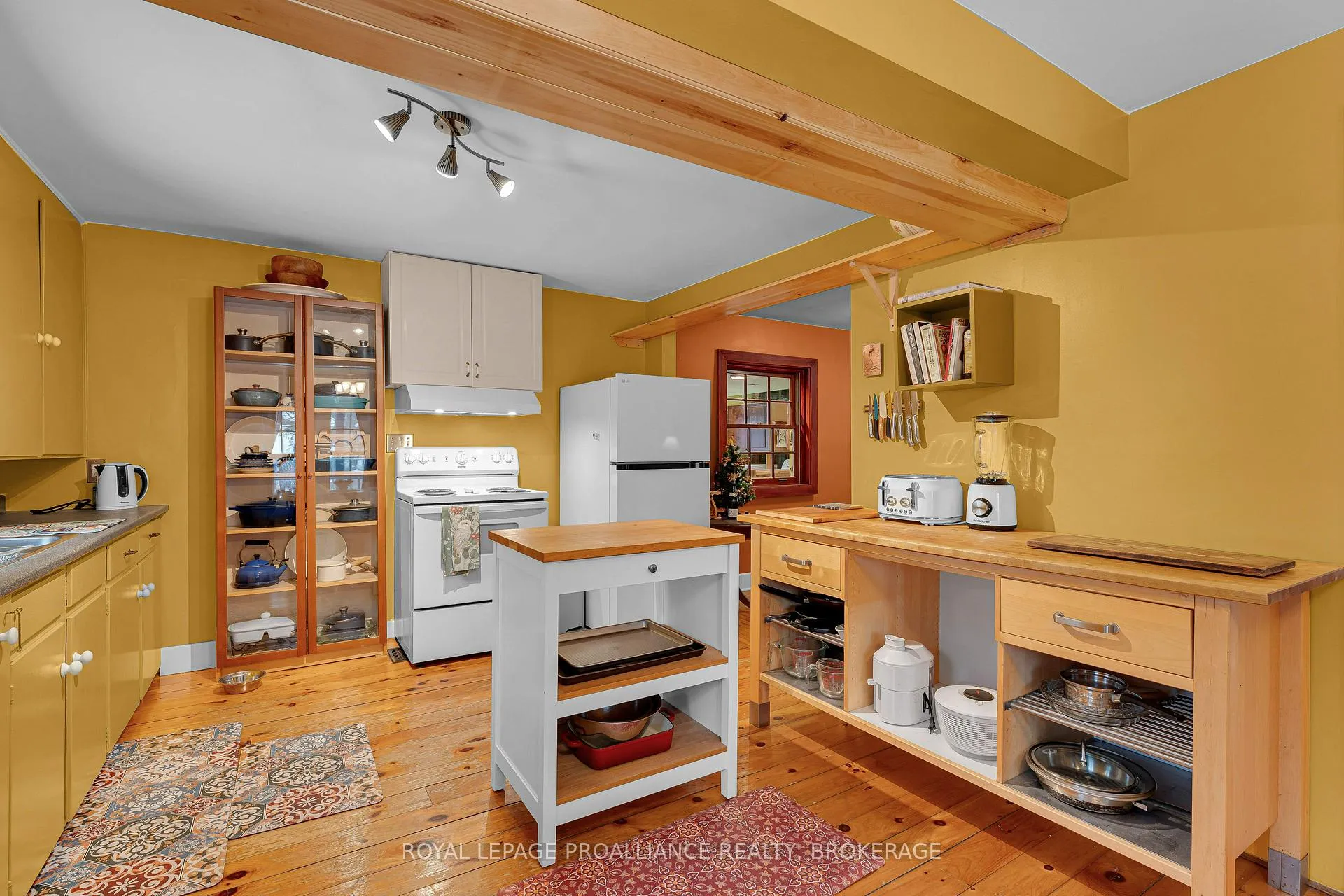 Photo 9 of 6014 Main Street, Frontenac, Frontenac South — HOMEH