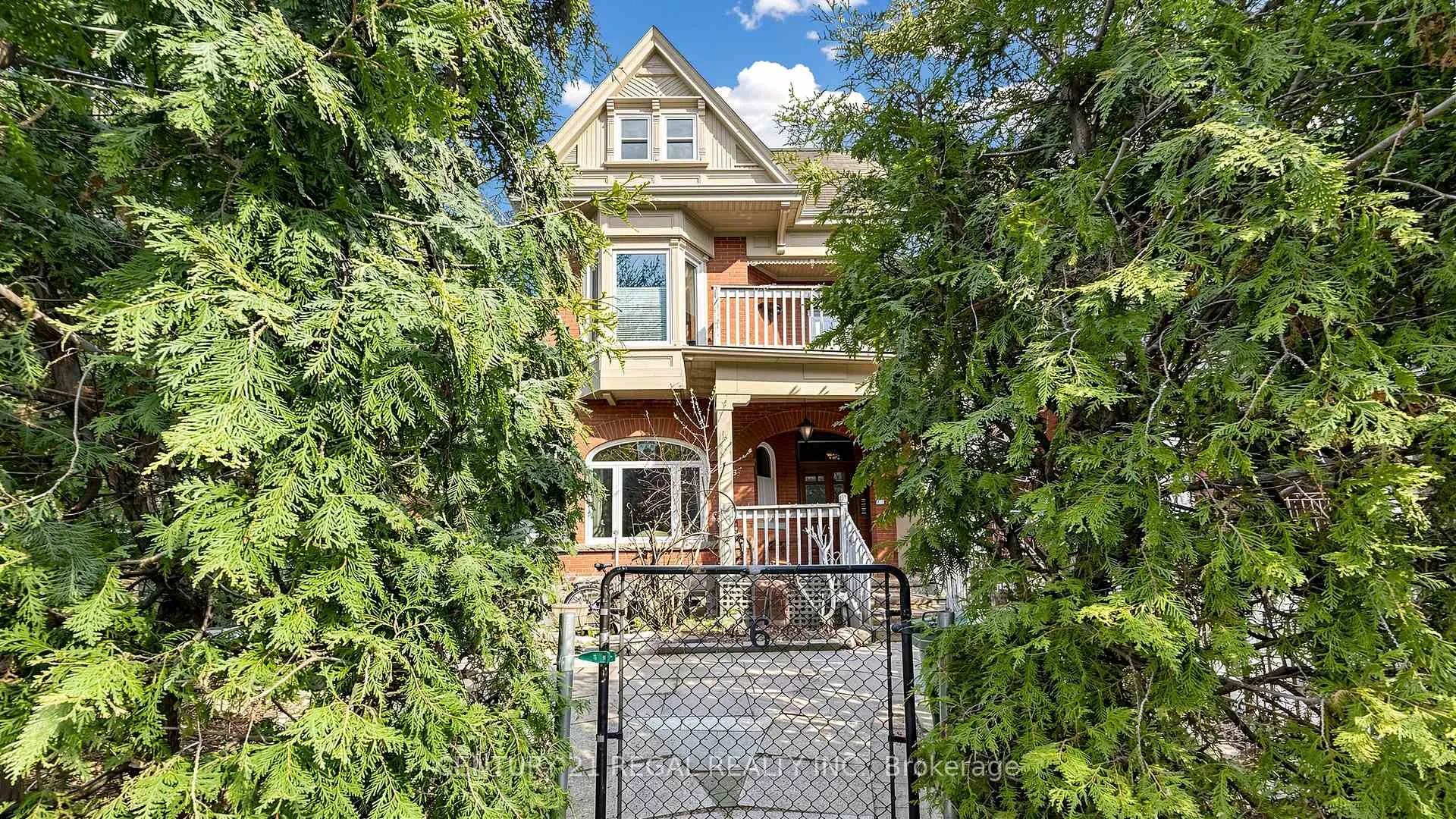 Photo 1 of 26 Macdonell Avenue, Toronto, Roncesvalles — HOMEH