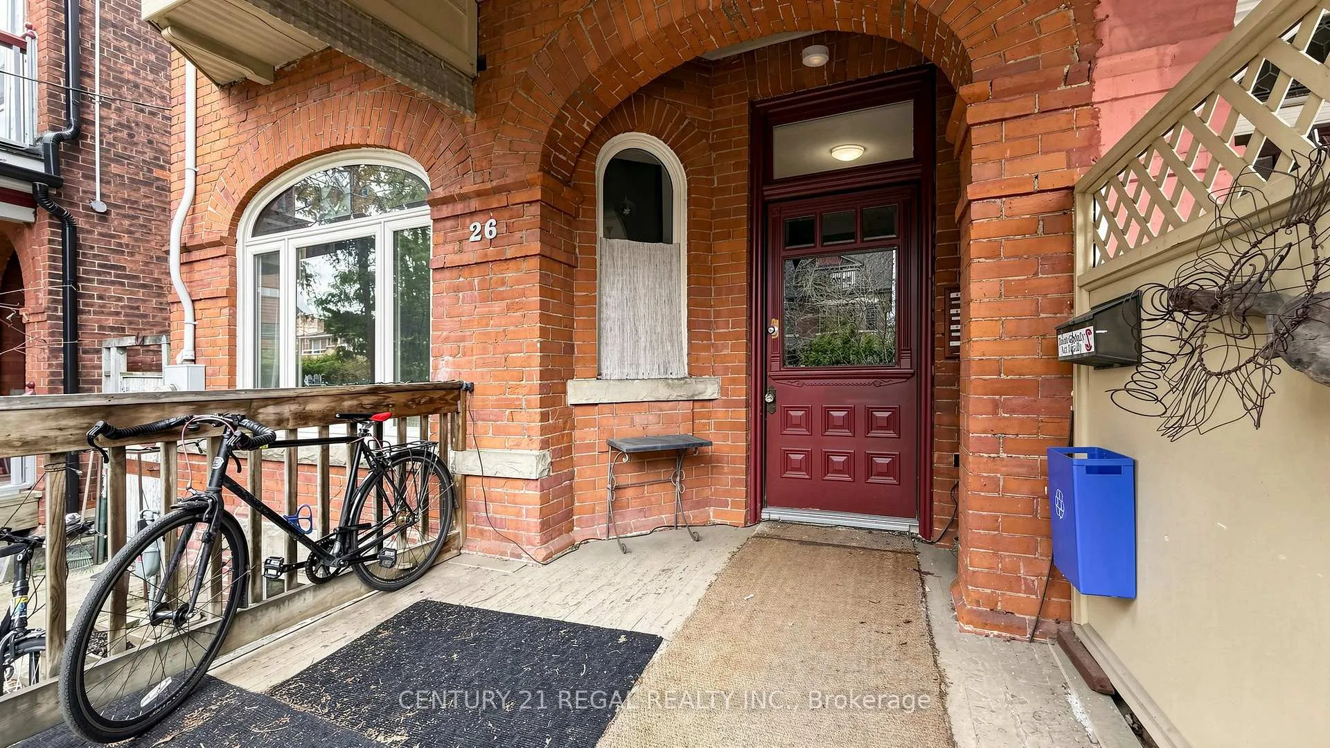 Photo 4 of 26 Macdonell Avenue, Toronto, Roncesvalles — HOMEH