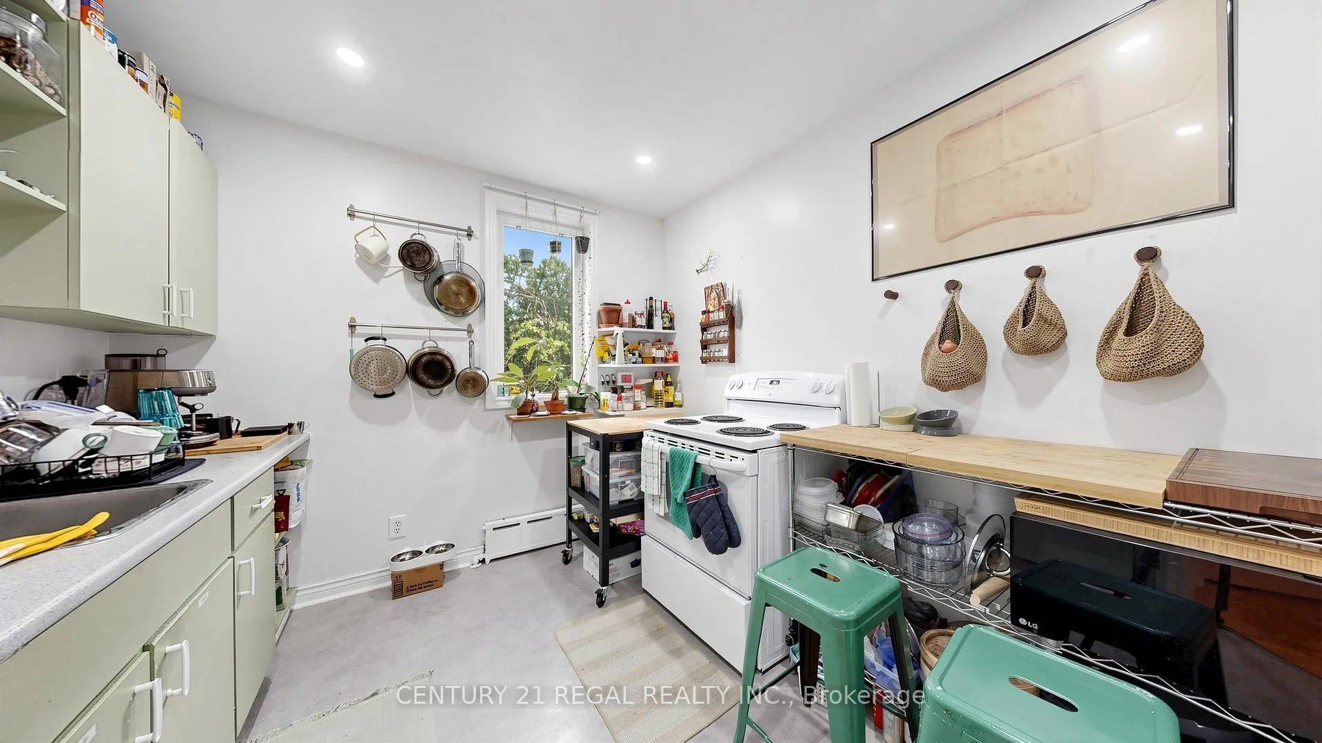 Photo 7 of 26 Macdonell Avenue, Toronto, Roncesvalles — HOMEH