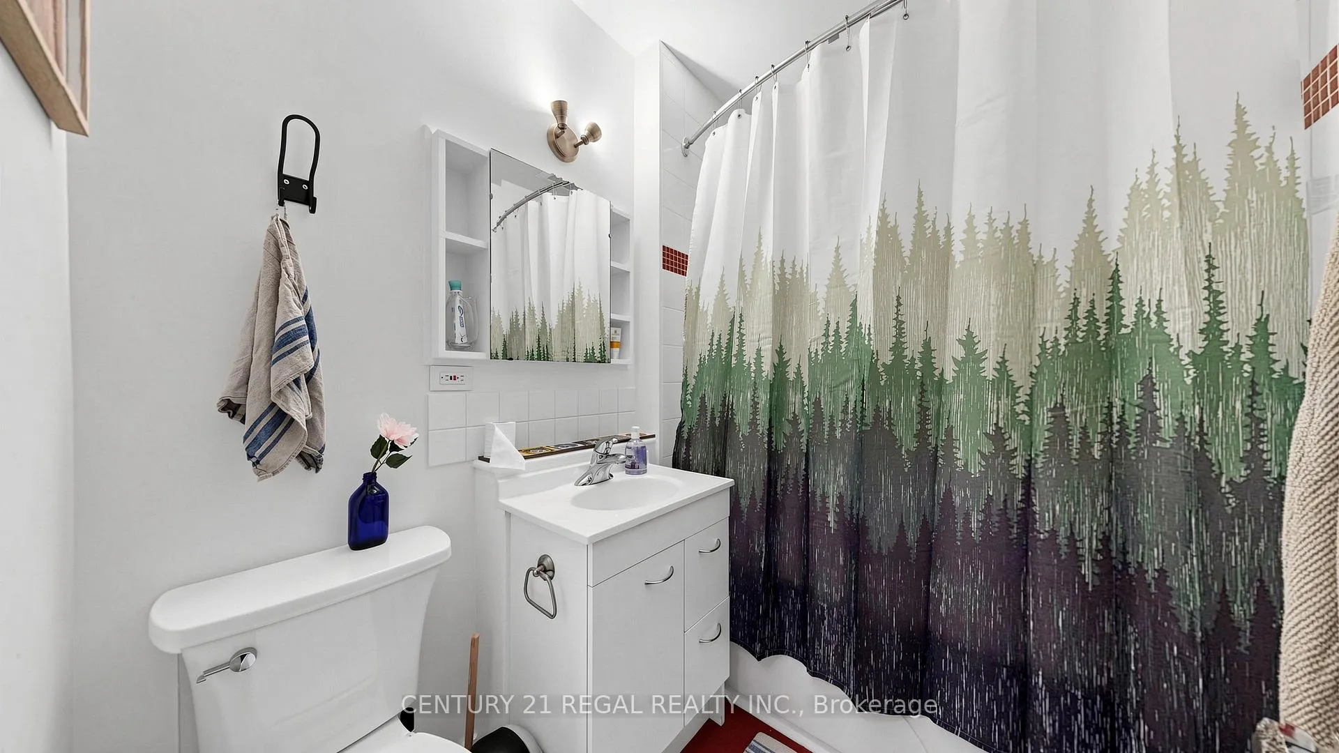 Photo 10 of 26 Macdonell Avenue, Toronto, Roncesvalles — HOMEH