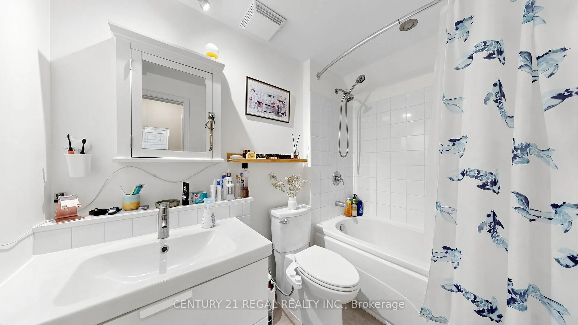 Photo 15 of 26 Macdonell Avenue, Toronto, Roncesvalles — HOMEH