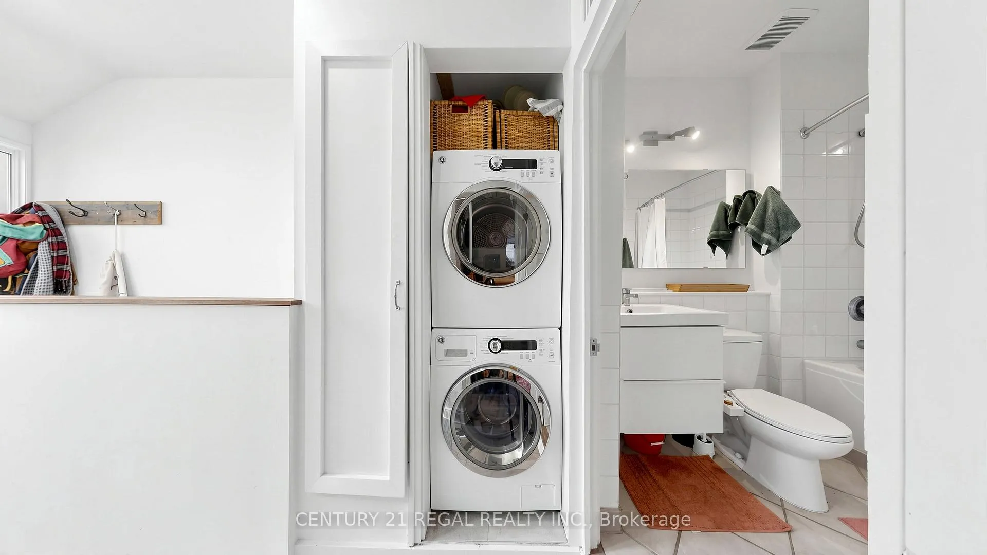 Photo 16 of 26 Macdonell Avenue, Toronto, Roncesvalles — HOMEH