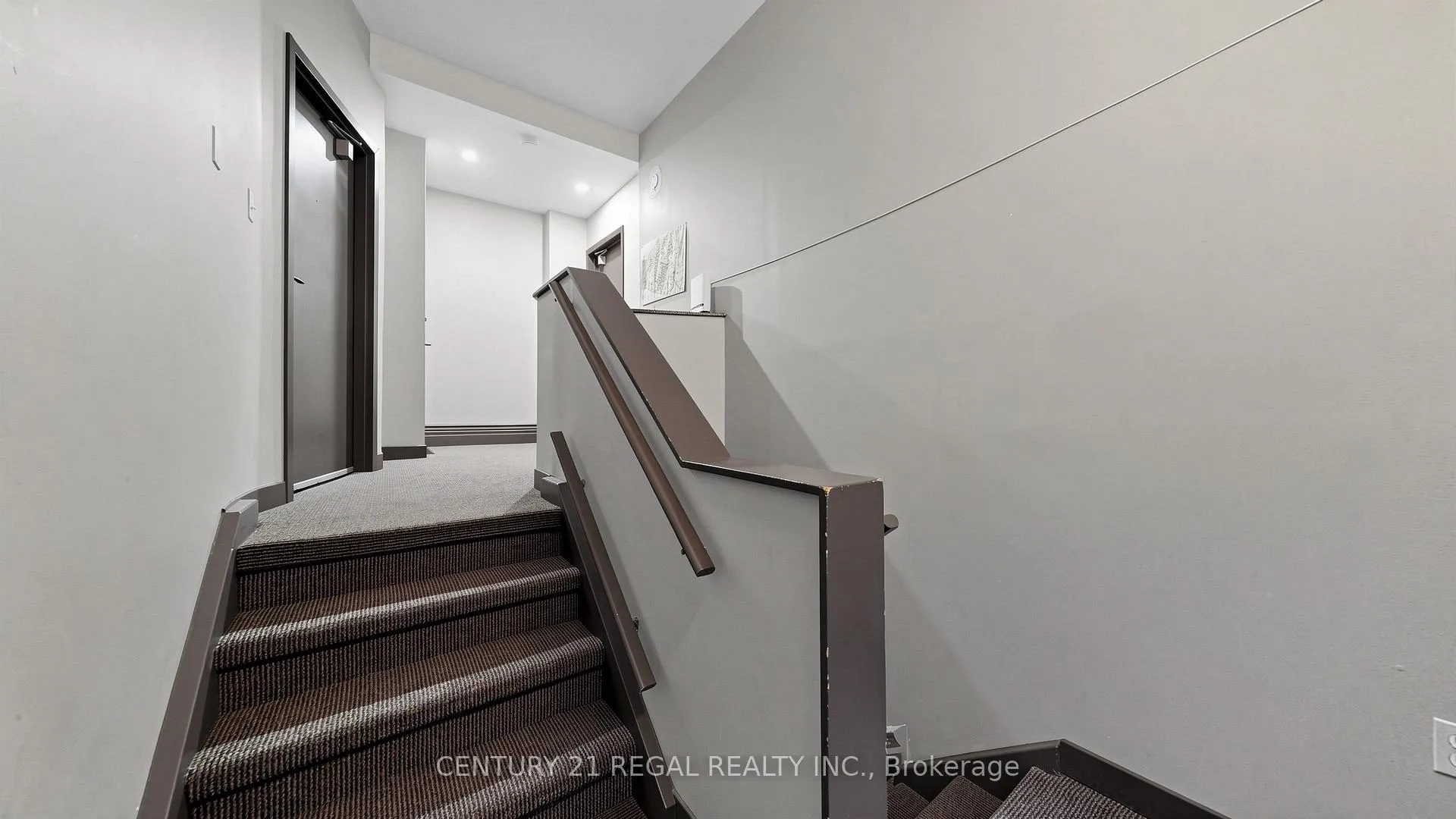 Photo 17 of 26 Macdonell Avenue, Toronto, Roncesvalles — HOMEH