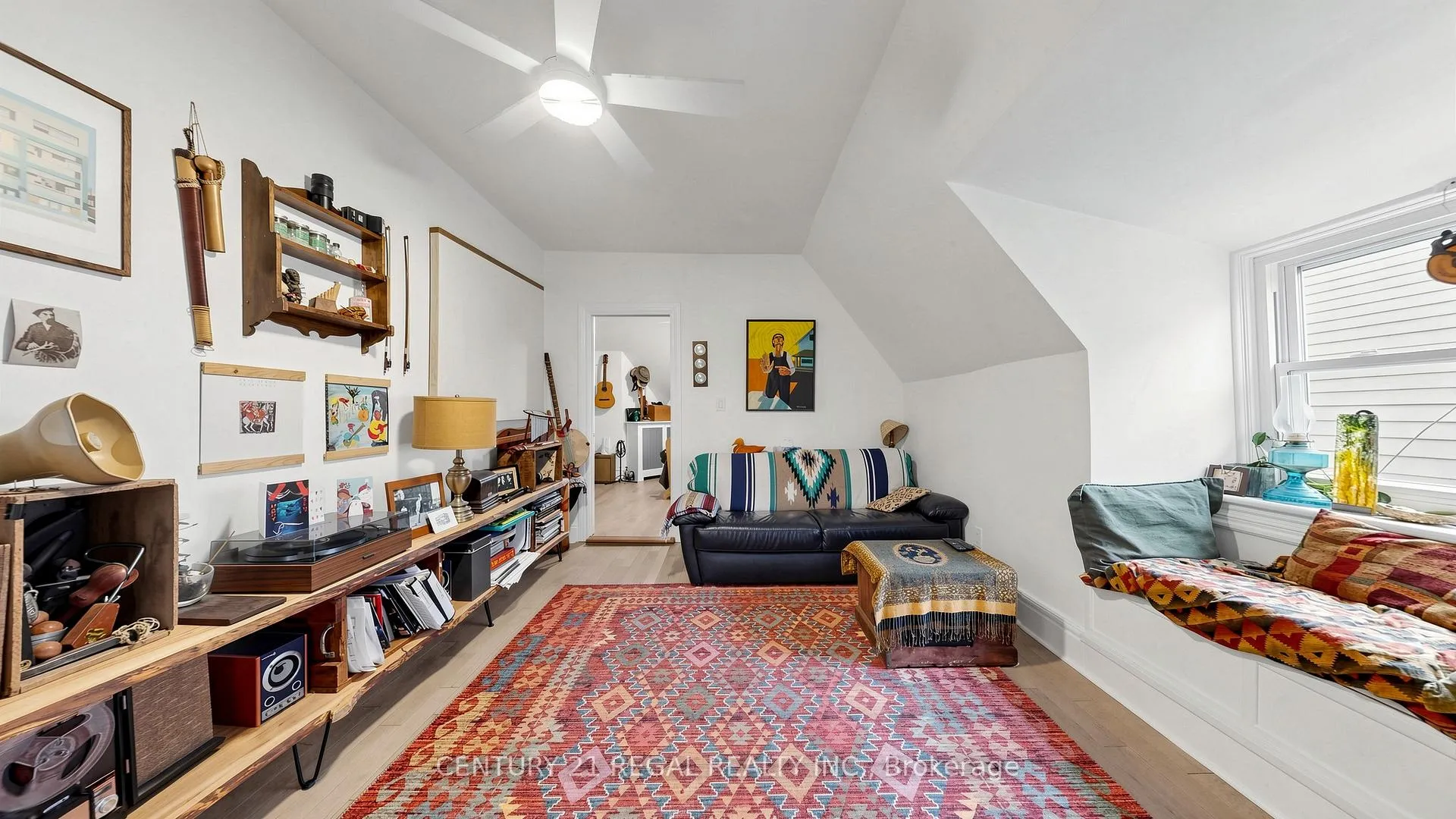 Photo 20 of 26 Macdonell Avenue, Toronto, Roncesvalles — HOMEH
