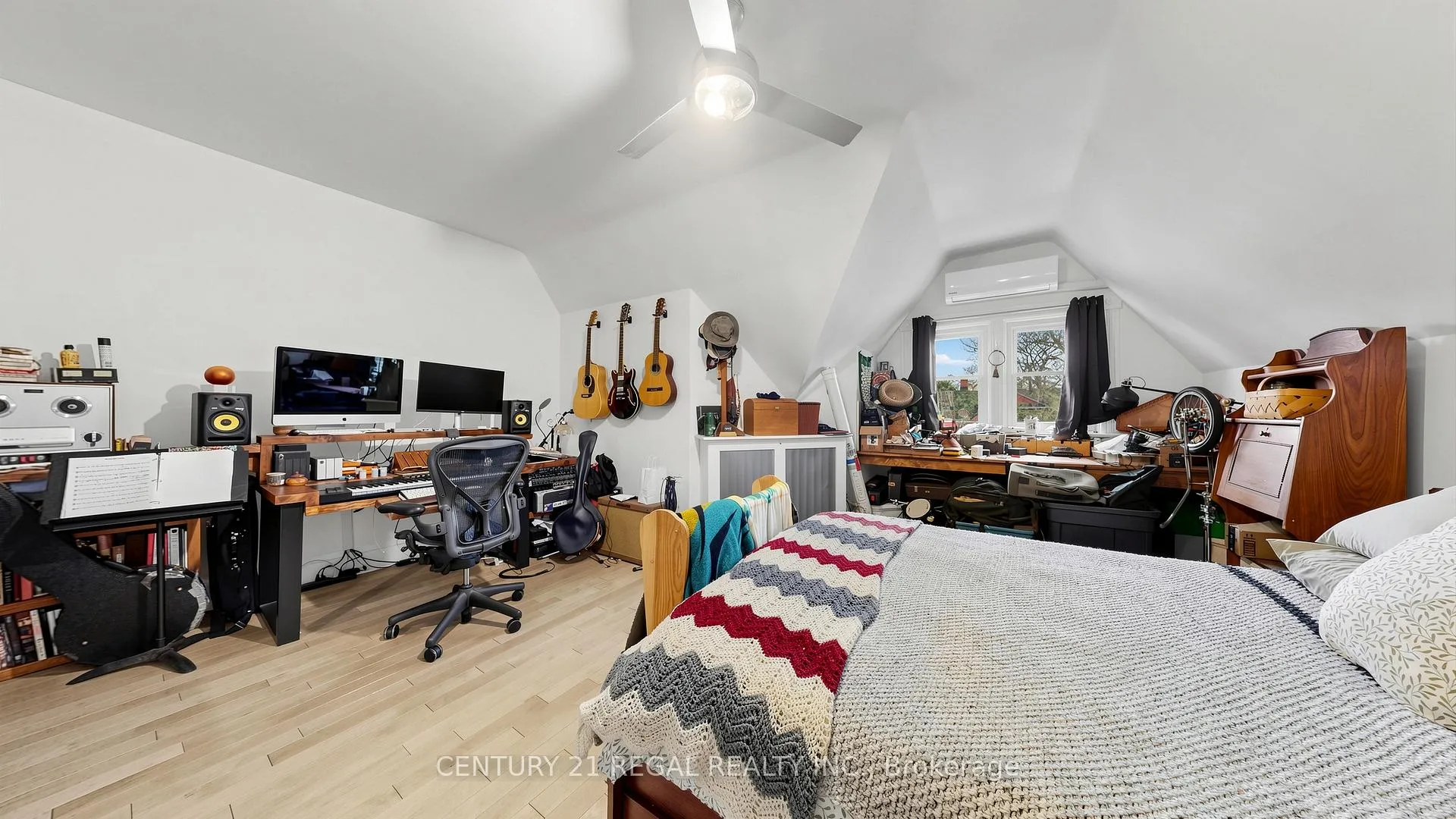 Photo 21 of 26 Macdonell Avenue, Toronto, Roncesvalles — HOMEH