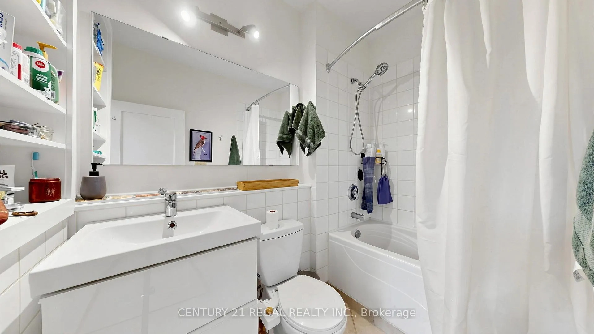 Photo 22 of 26 Macdonell Avenue, Toronto, Roncesvalles — HOMEH