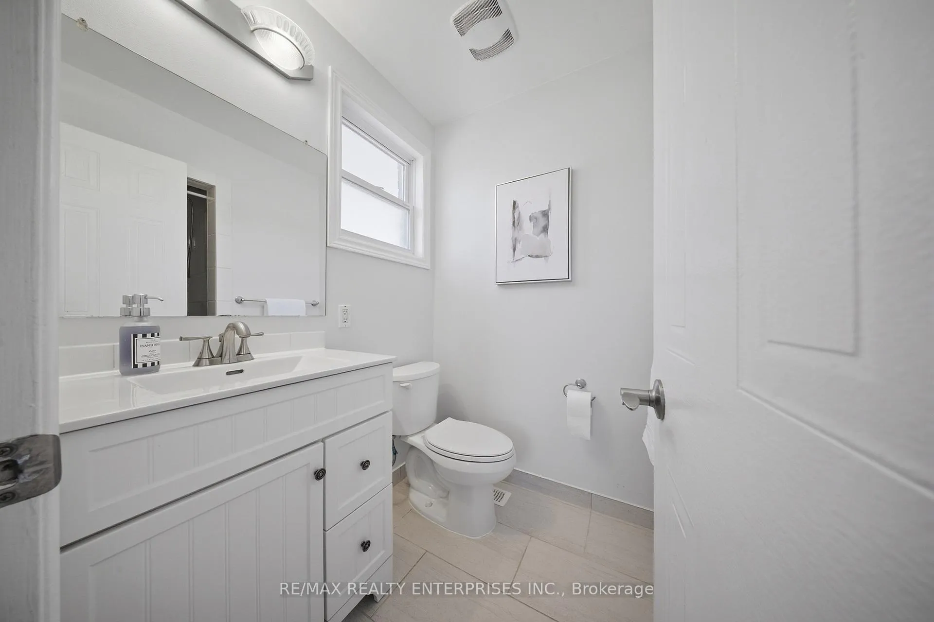 Photo 20 of 23 Cowan Boulevard, Cambridge, Sheldon-Conestoga — HOMEH