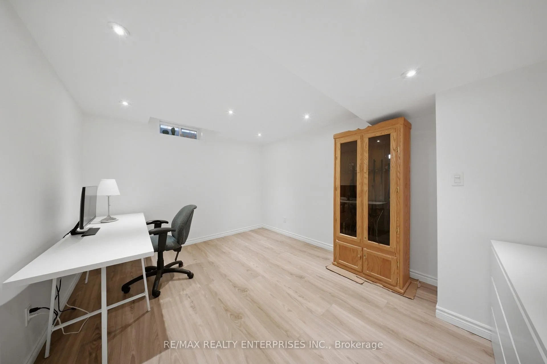 Photo 29 of 23 Cowan Boulevard, Cambridge, Sheldon-Conestoga — HOMEH
