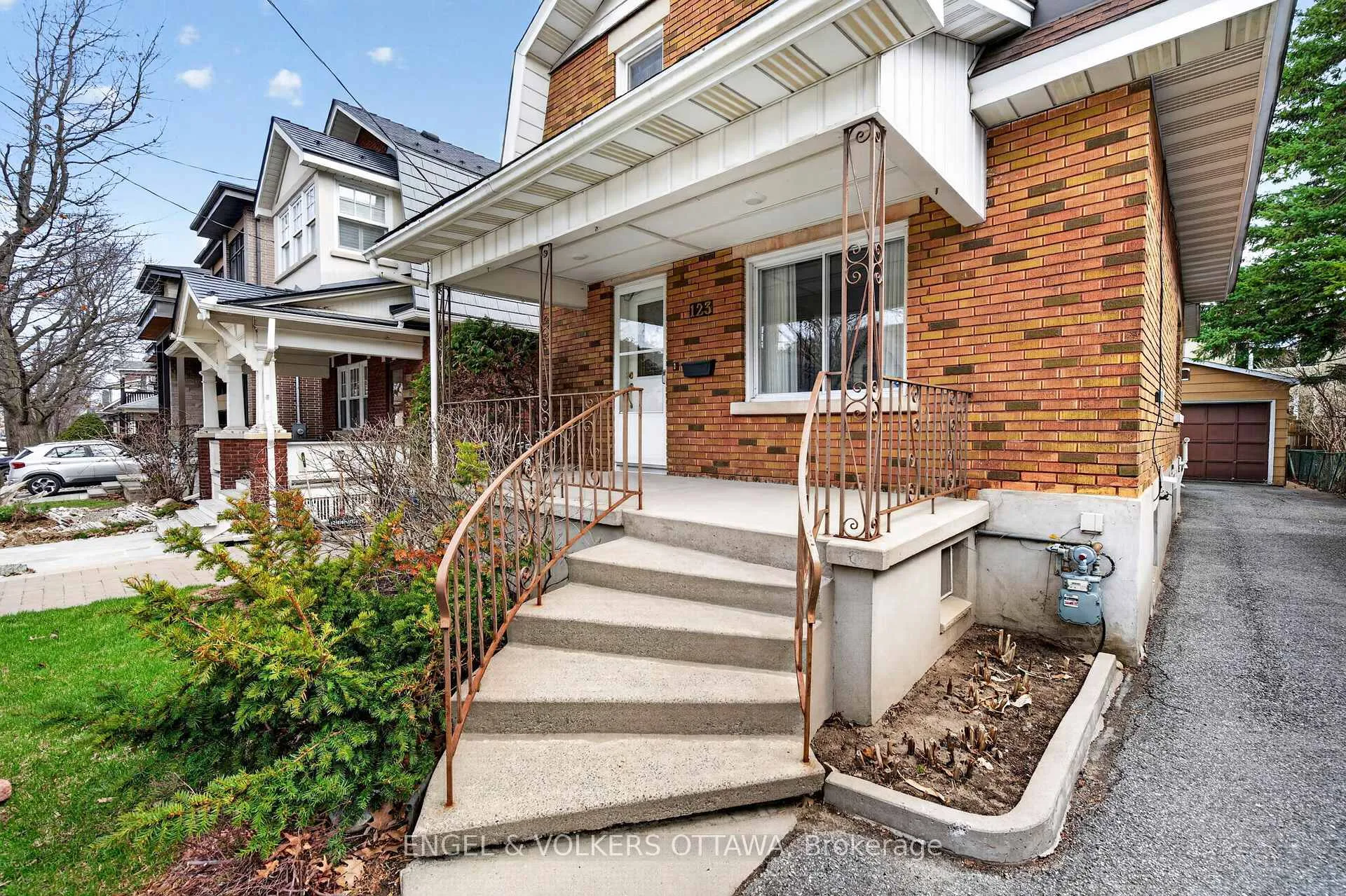 Photo 3 of 123 Huron Avenue N, Ottawa, Ottawa West — HOMEH