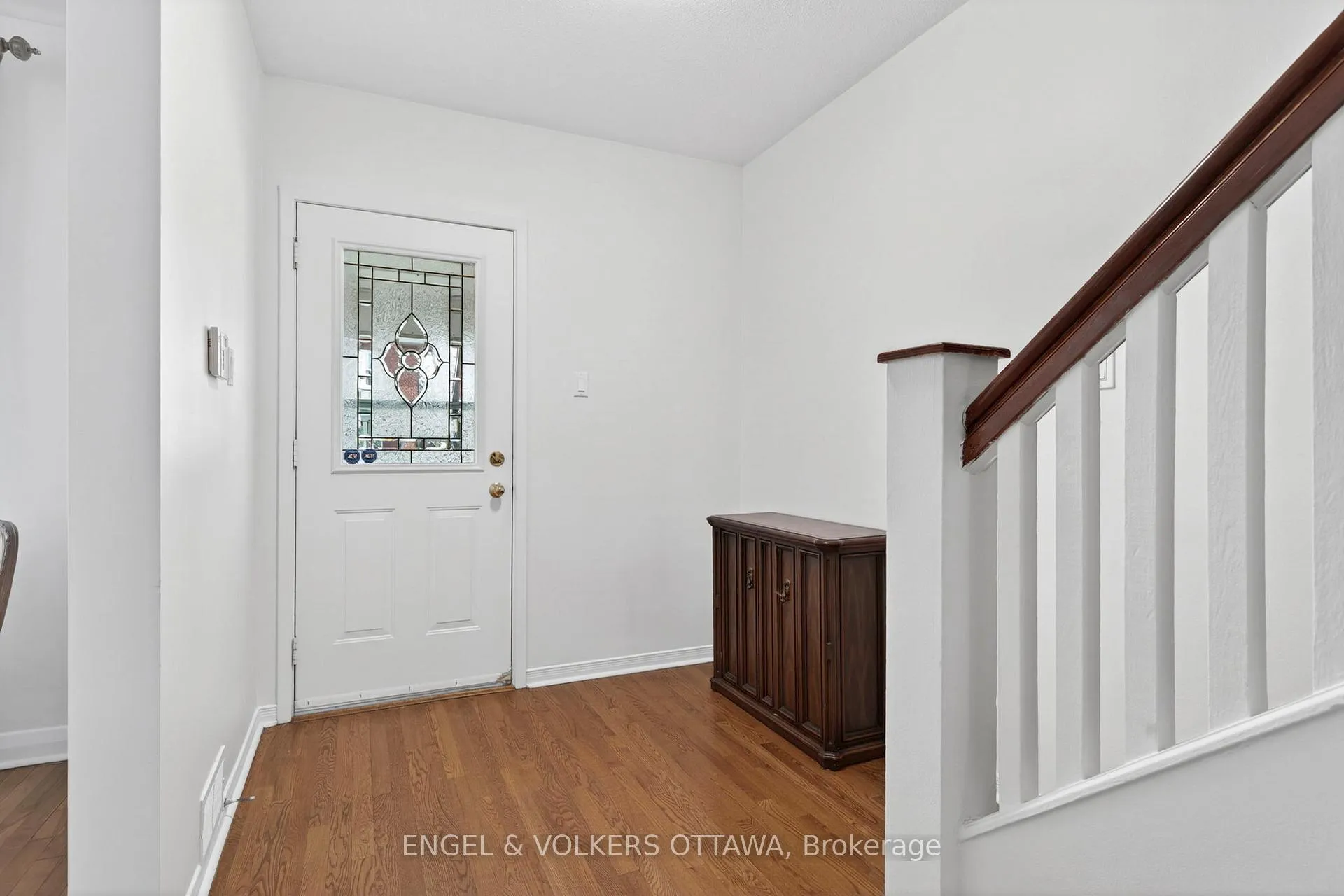 Photo 4 of 123 Huron Avenue N, Ottawa, Ottawa West — HOMEH