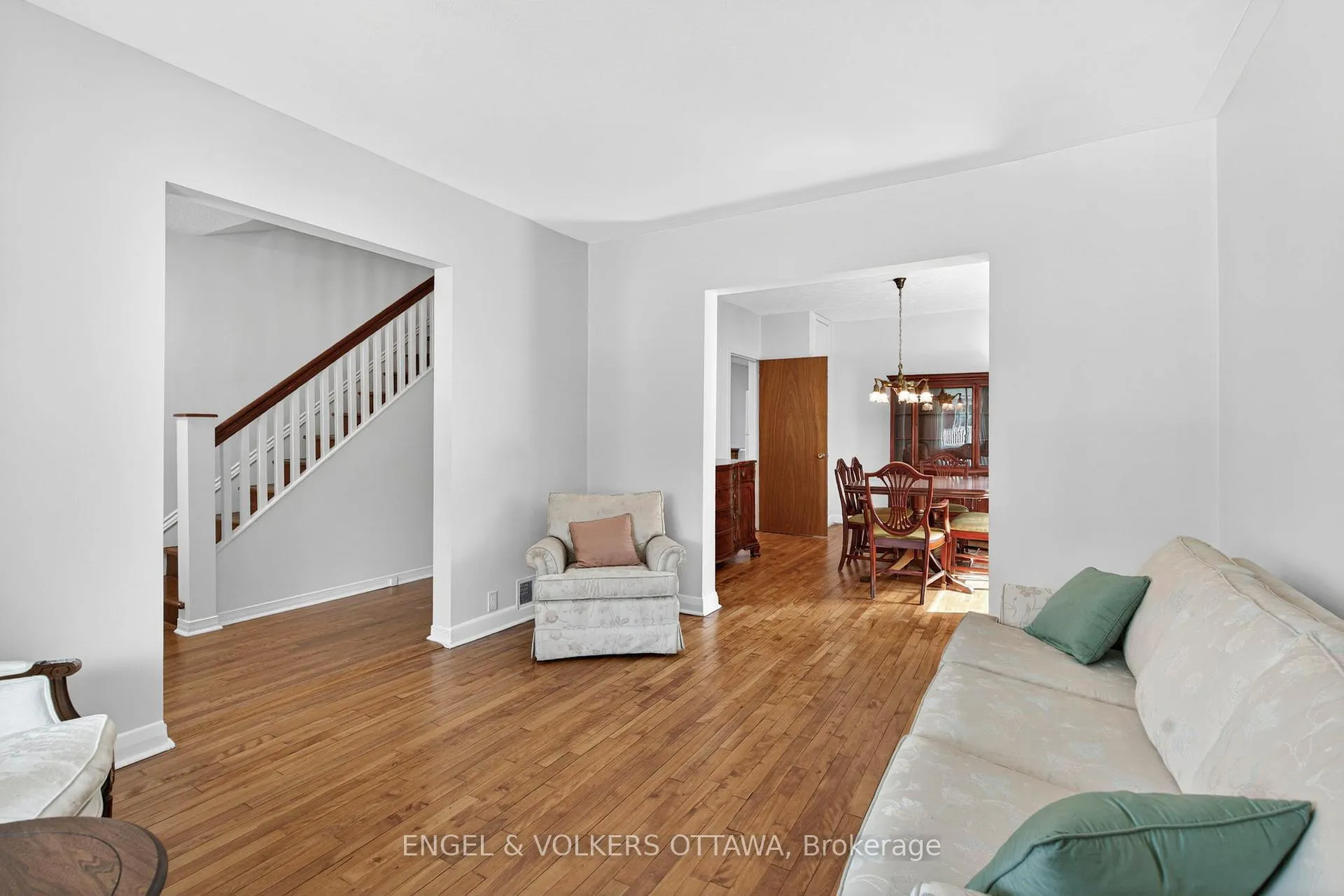 Photo 7 of 123 Huron Avenue N, Ottawa, Ottawa West — HOMEH