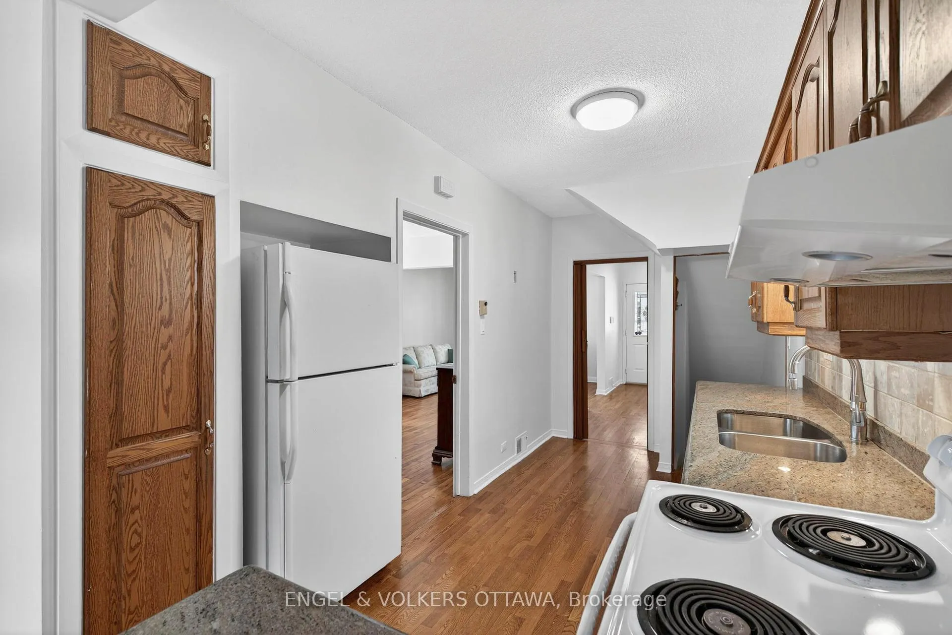 Photo 10 of 123 Huron Avenue N, Ottawa, Ottawa West — HOMEH