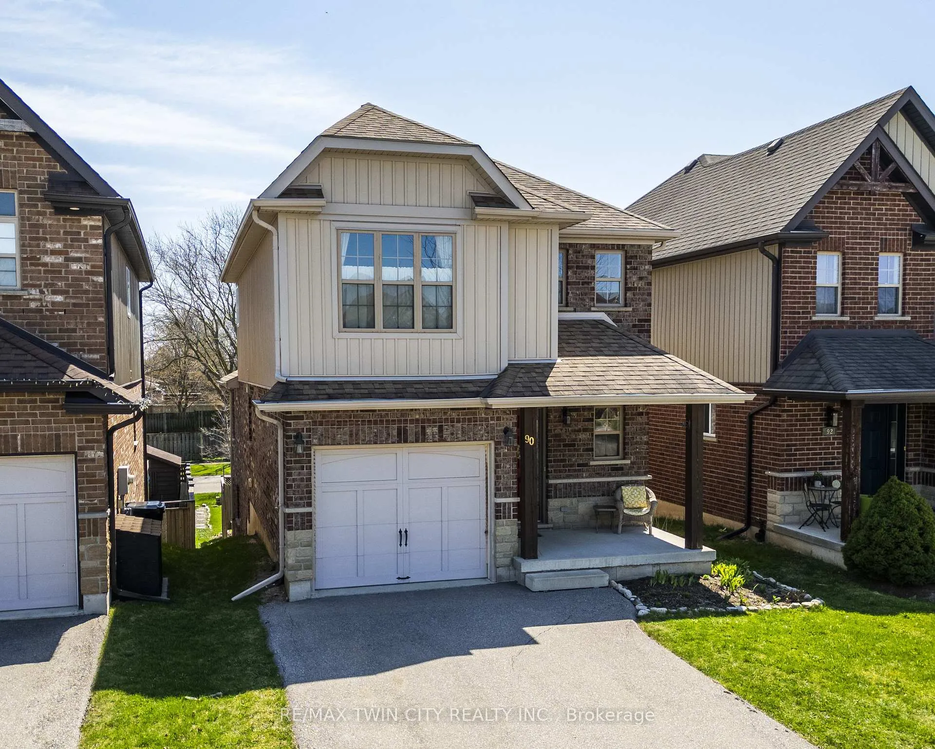 Photo 1 of 90 Captain Mccallum Drive, Wilmot — HOMEH