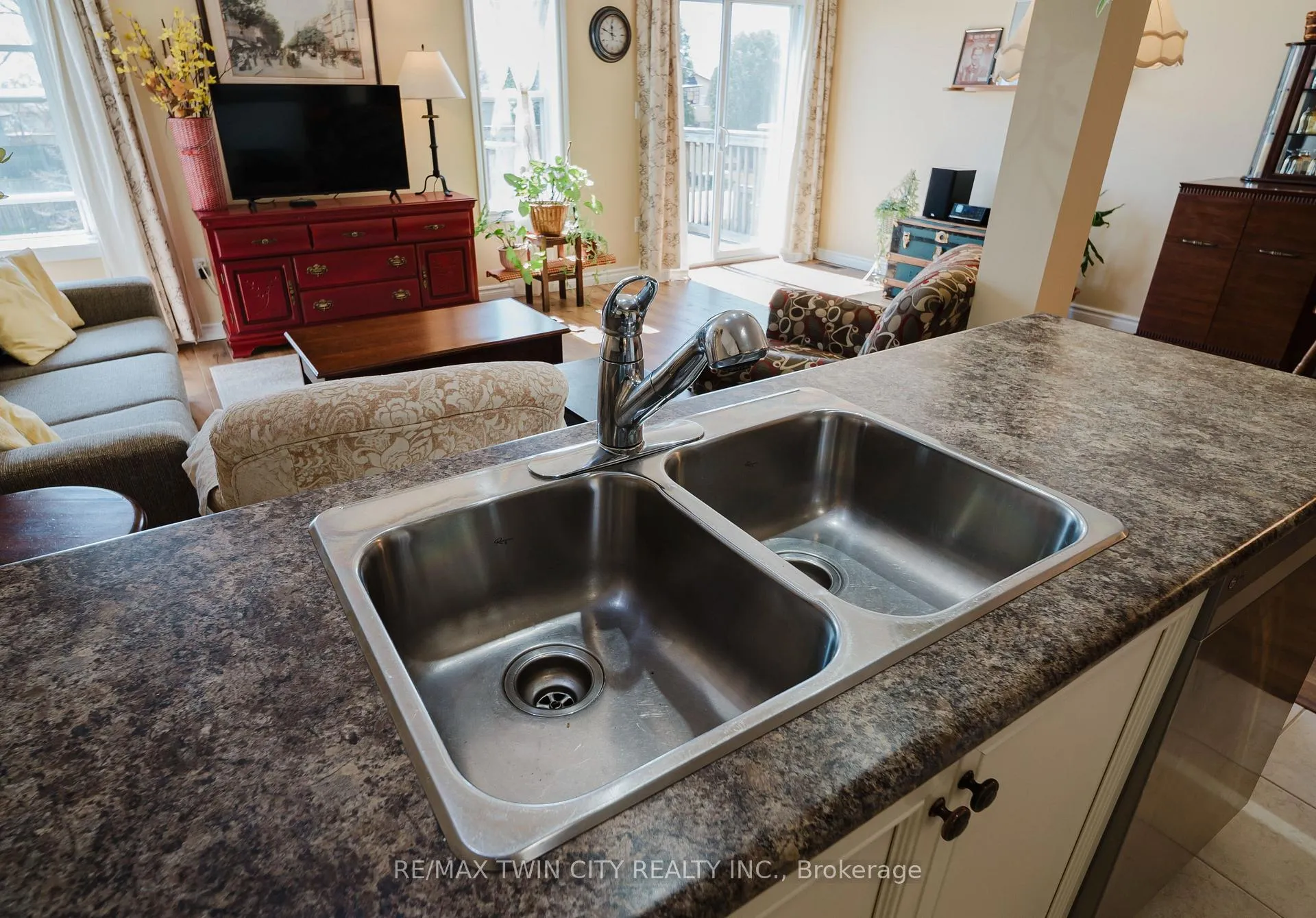 Photo 12 of 90 Captain Mccallum Drive, Wilmot — HOMEH