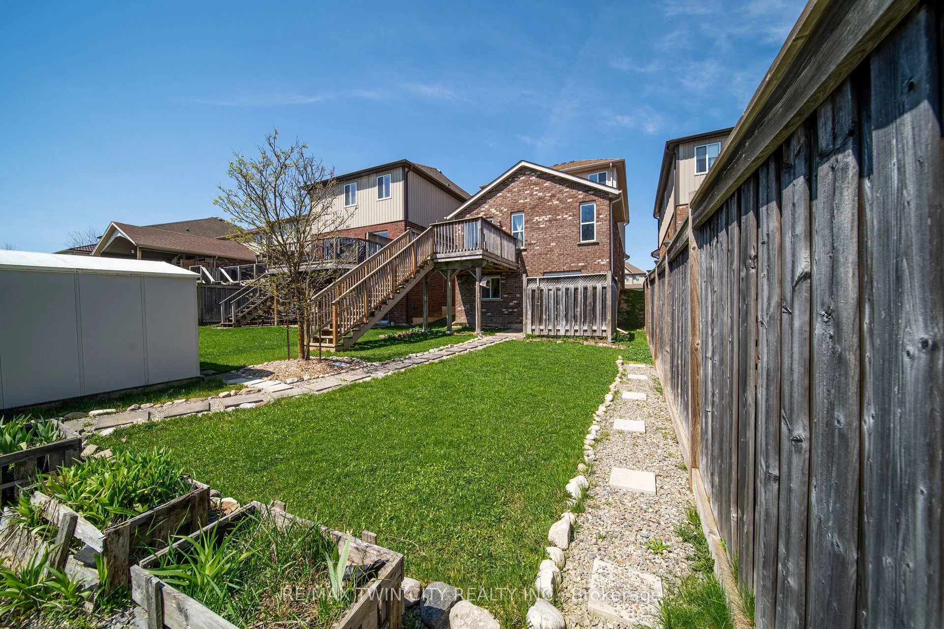 Photo 40 of 90 Captain Mccallum Drive, Wilmot — HOMEH