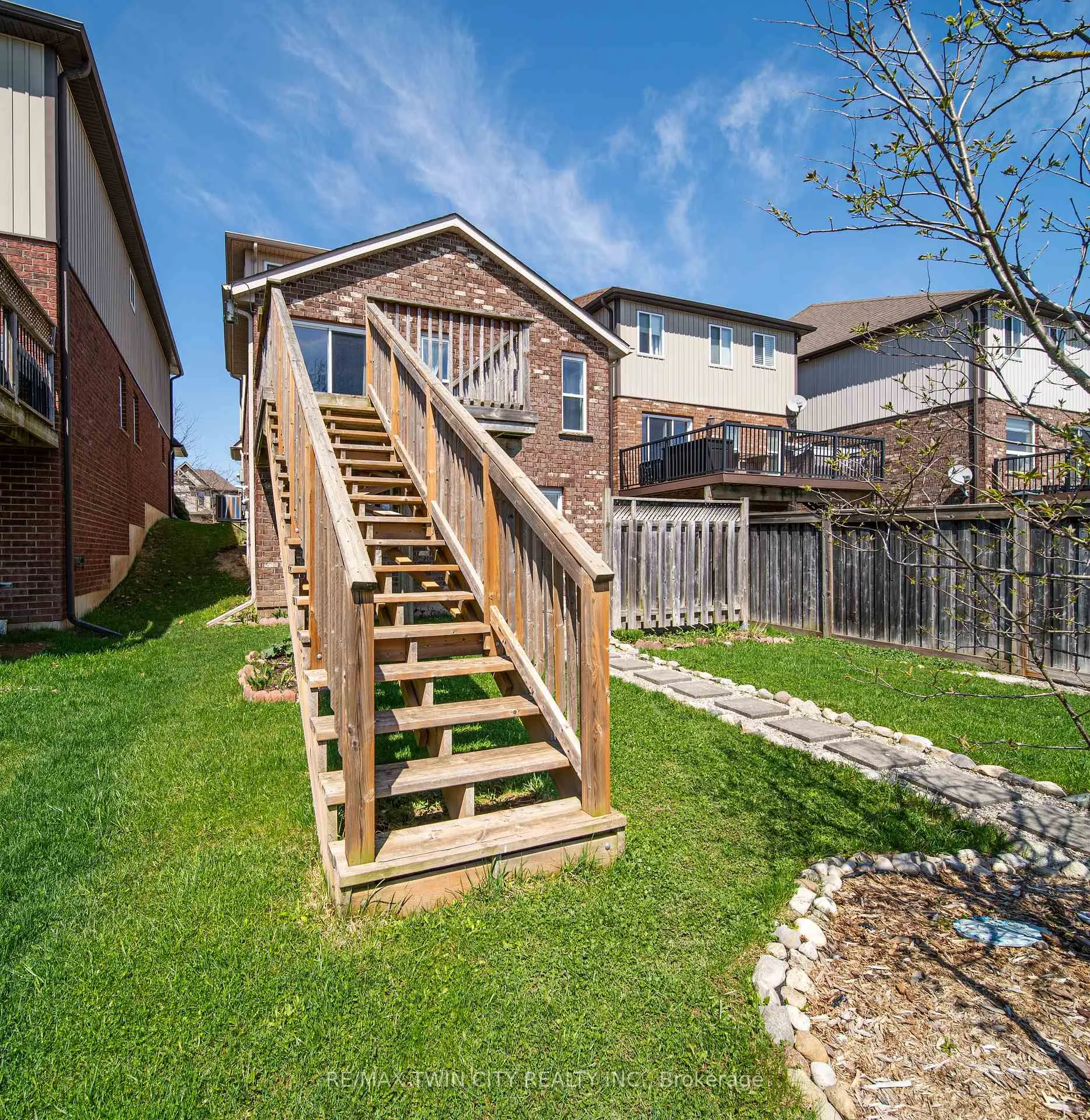 Photo 41 of 90 Captain Mccallum Drive, Wilmot — HOMEH
