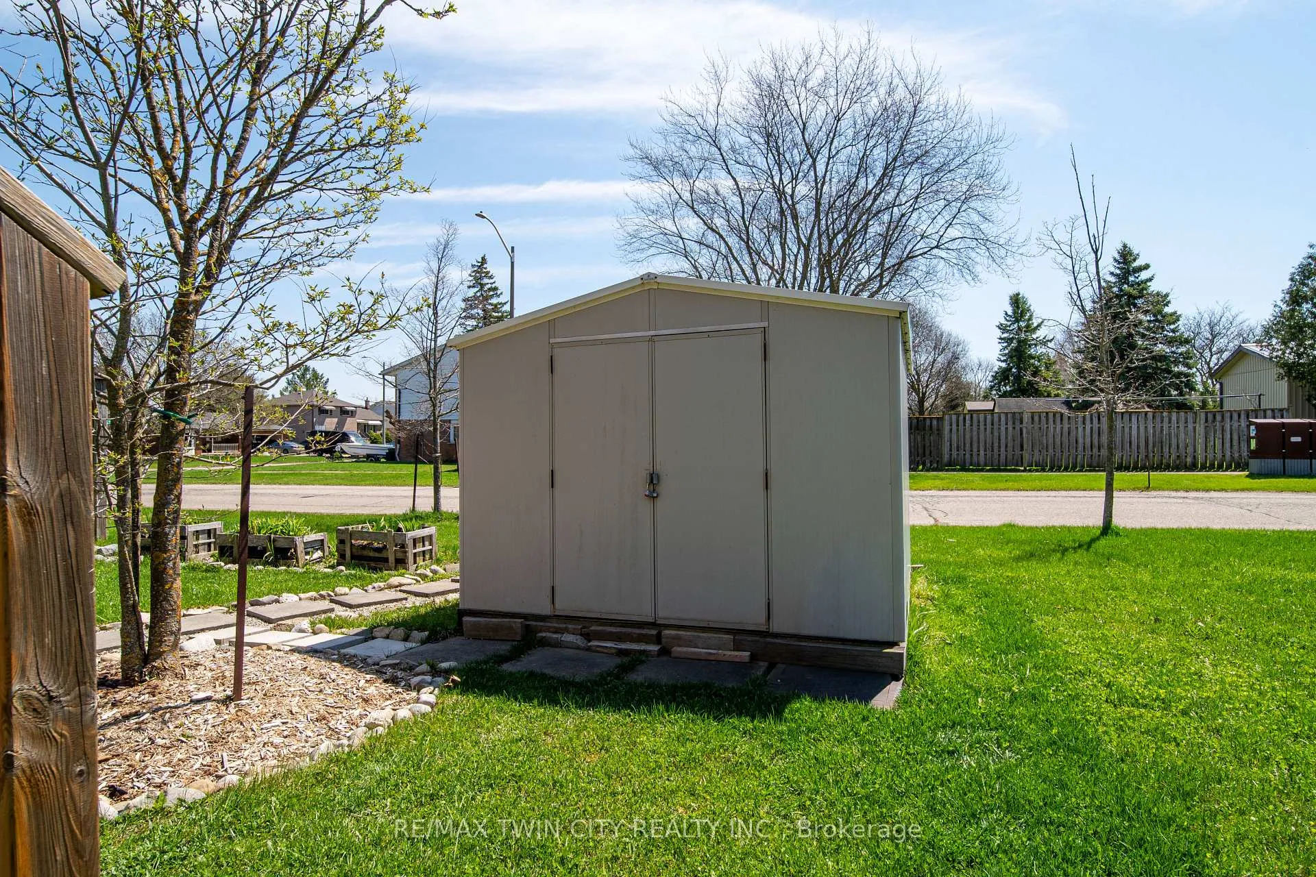 Photo 45 of 90 Captain Mccallum Drive, Wilmot — HOMEH