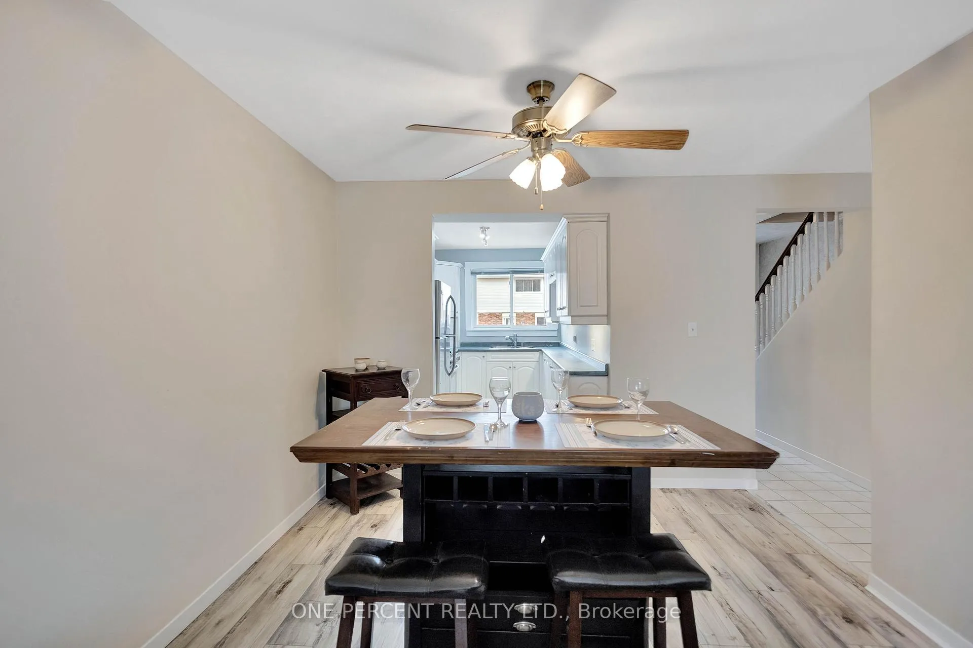 Photo 5 of 32 Montclair Crescent, Norfolk, Simcoe — HOMEH