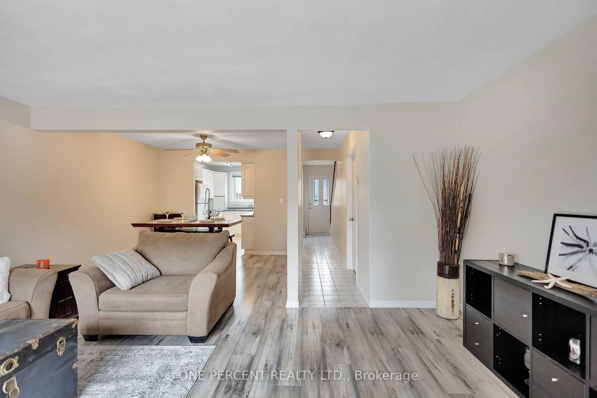 Photo 10 of 32 Montclair Crescent, Norfolk, Simcoe — HOMEH