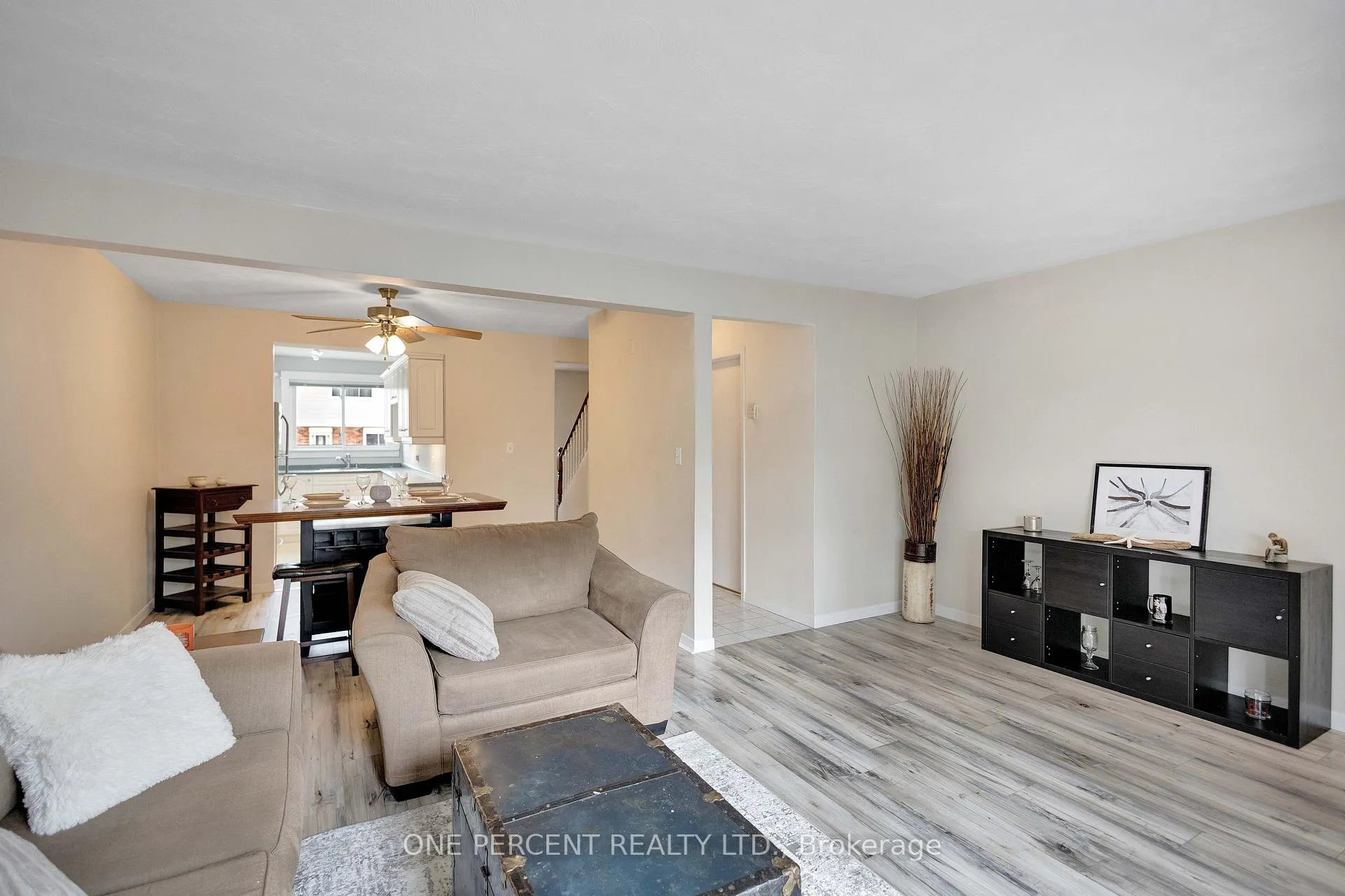 Photo 11 of 32 Montclair Crescent, Norfolk, Simcoe — HOMEH
